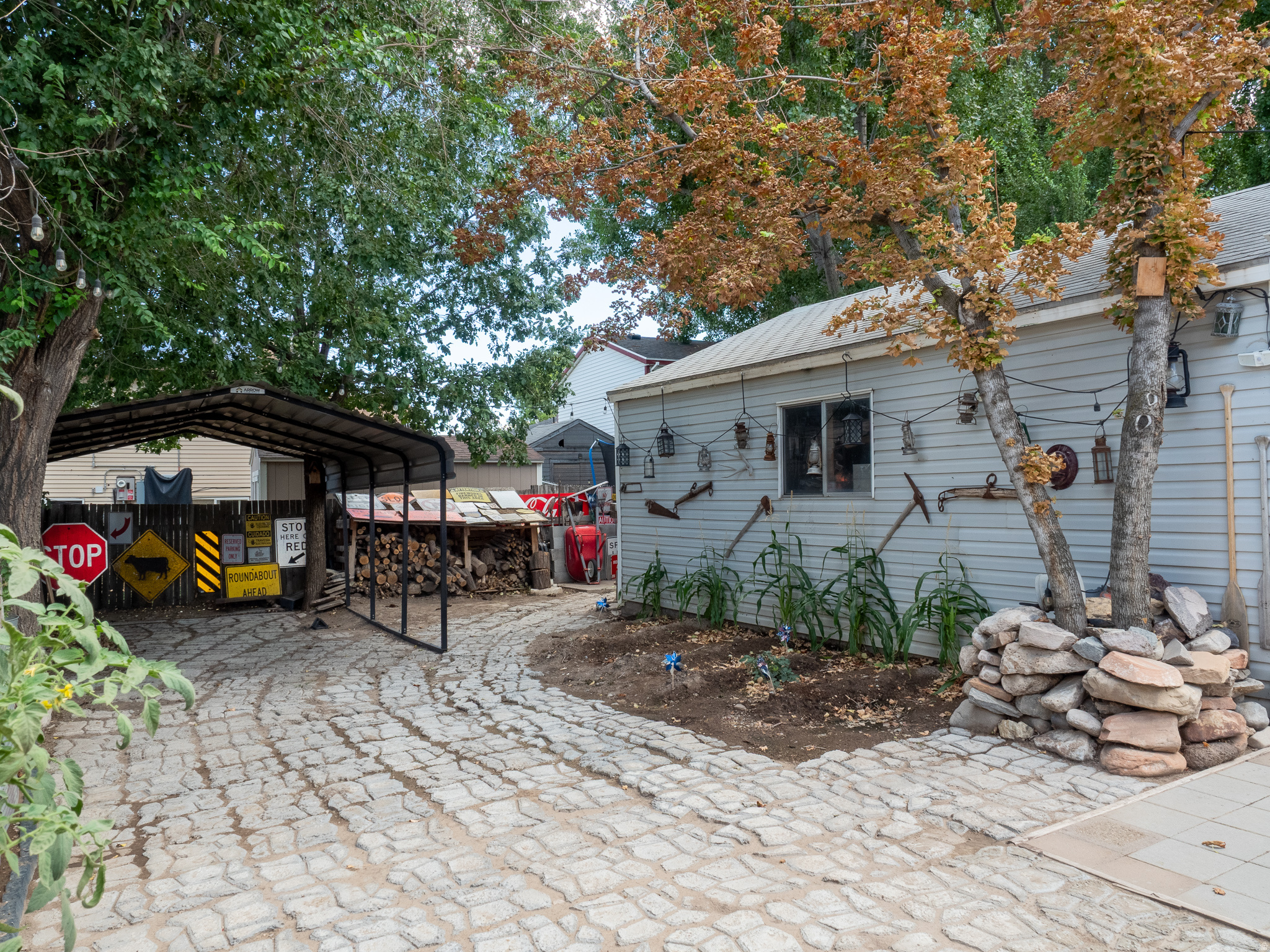 main property photo 27