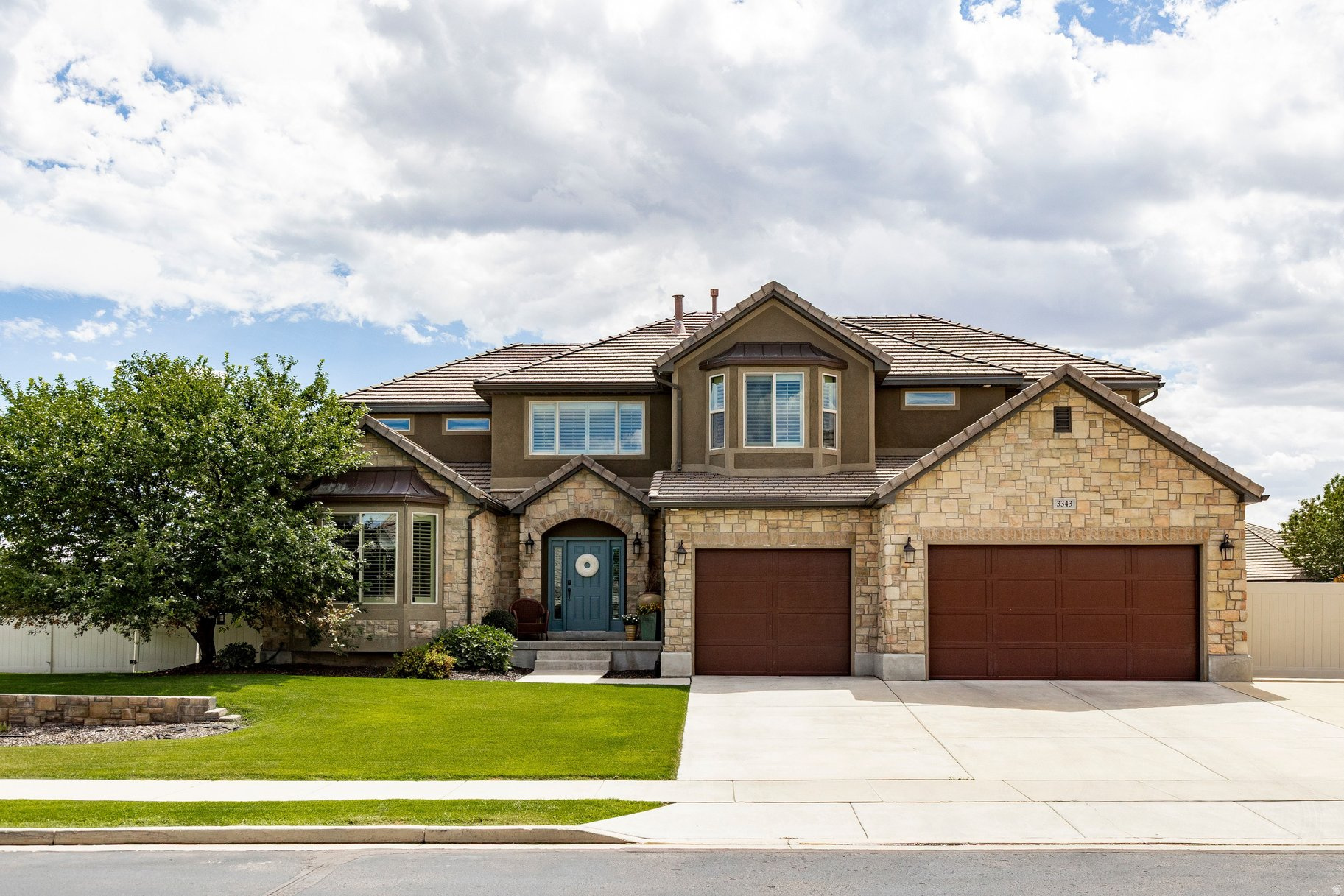 main property photo 0