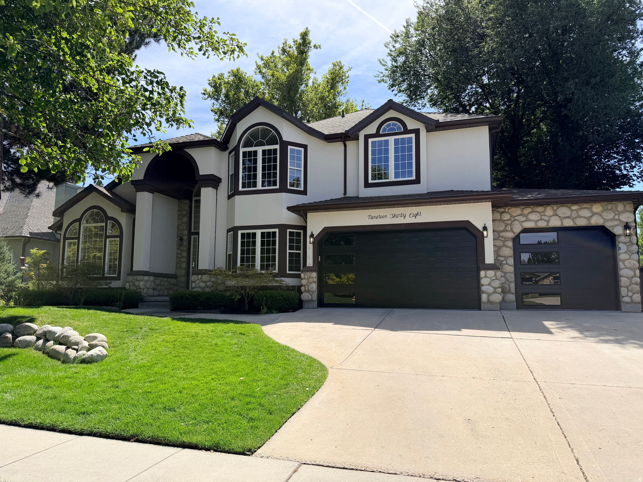 main property photo 0