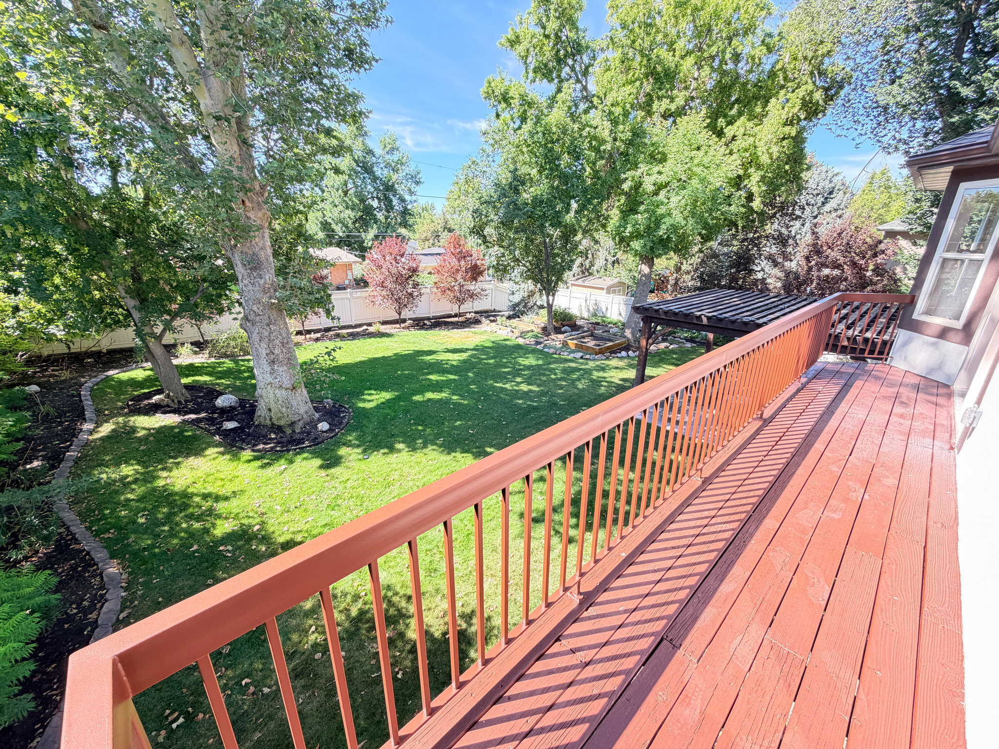 main property photo 30