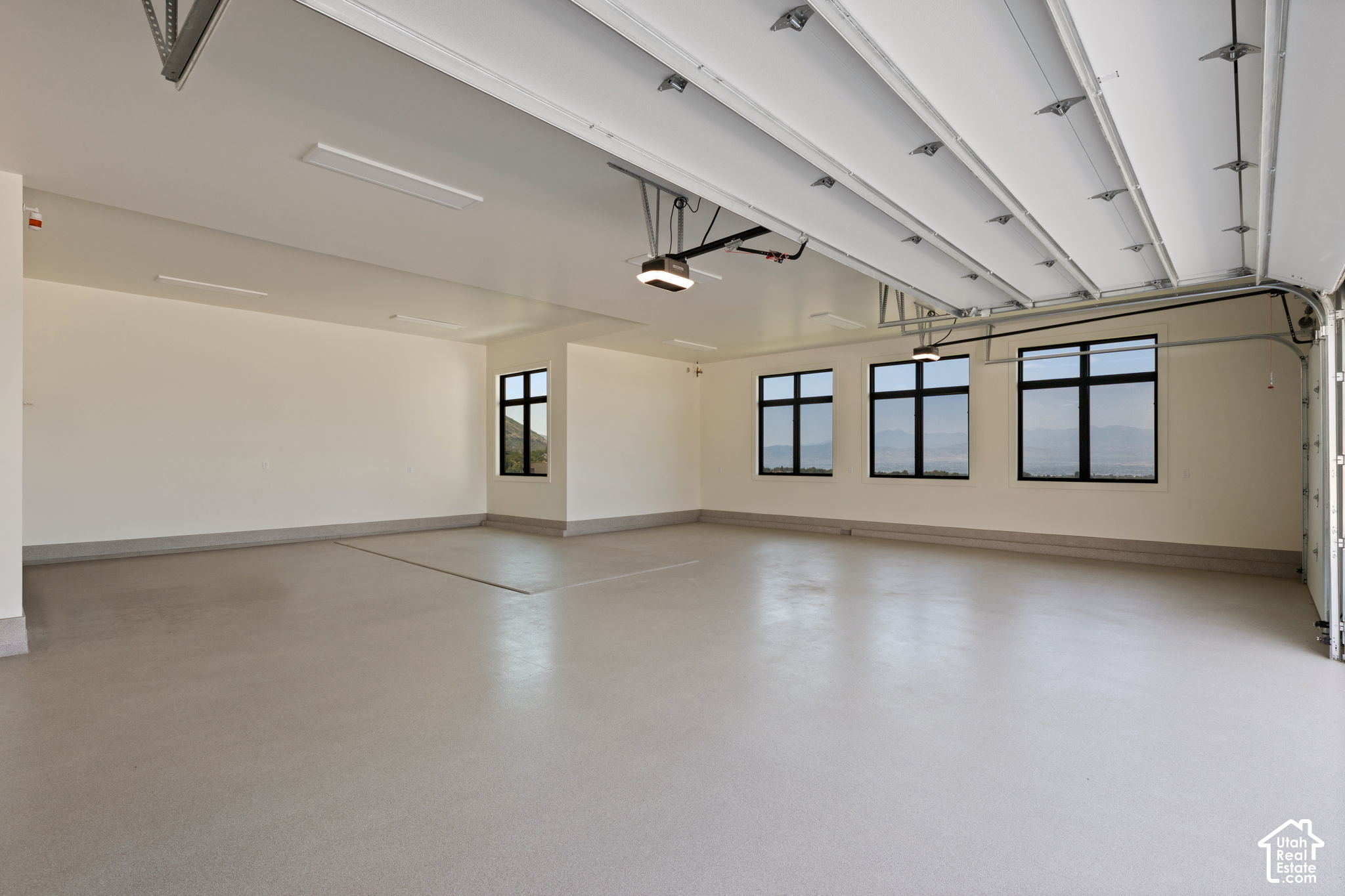main property photo 103