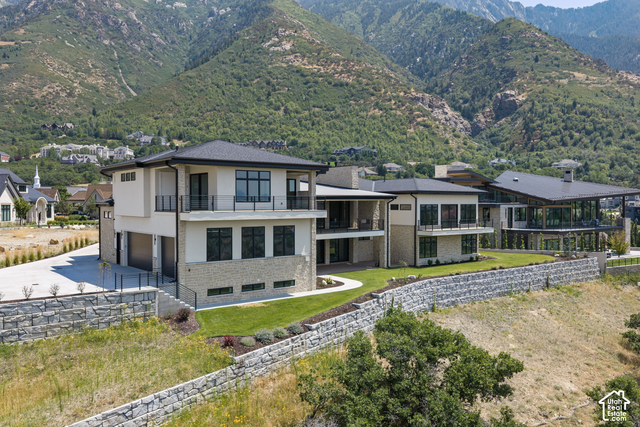 main property photo 109