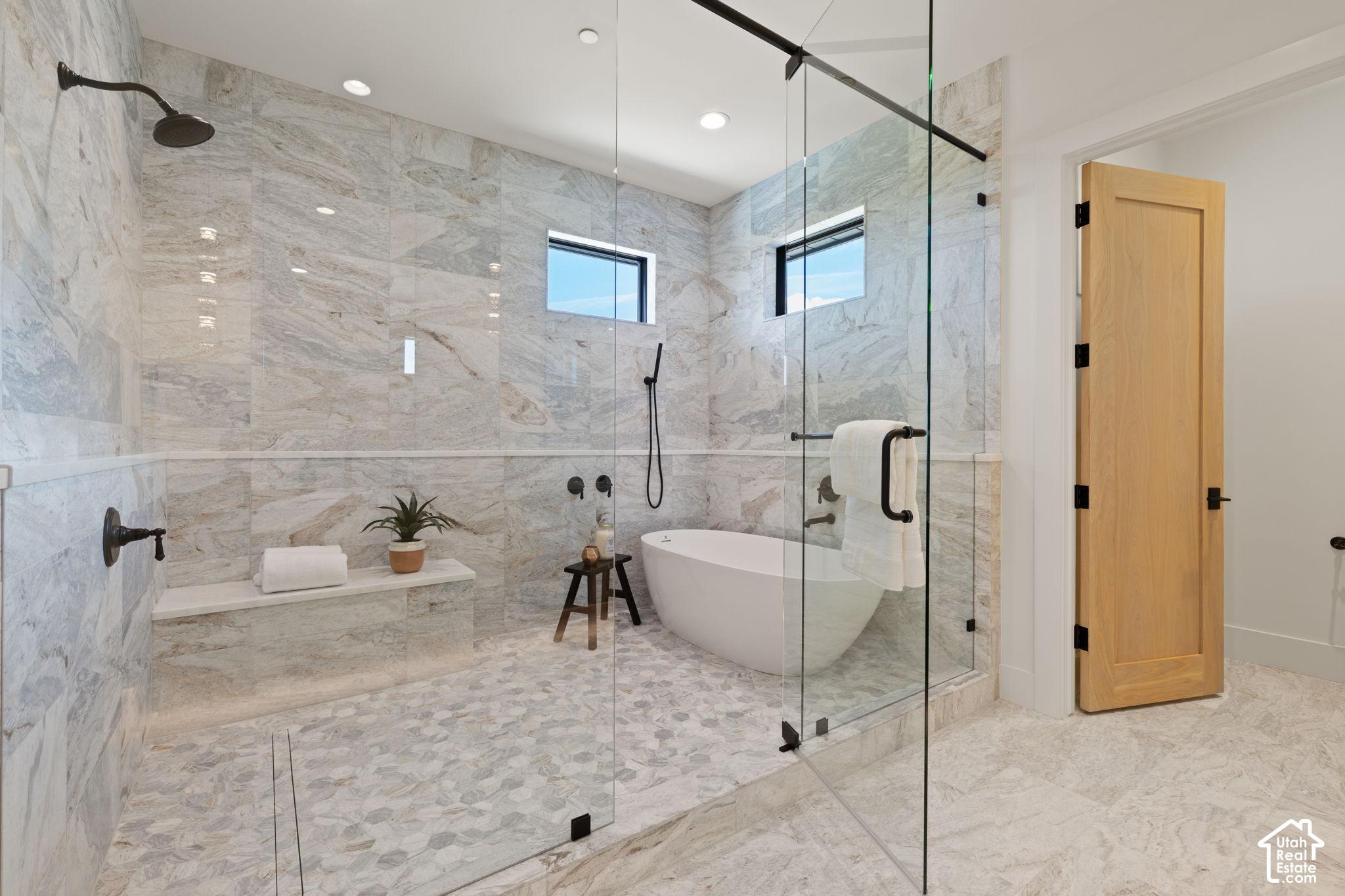 main property photo 70