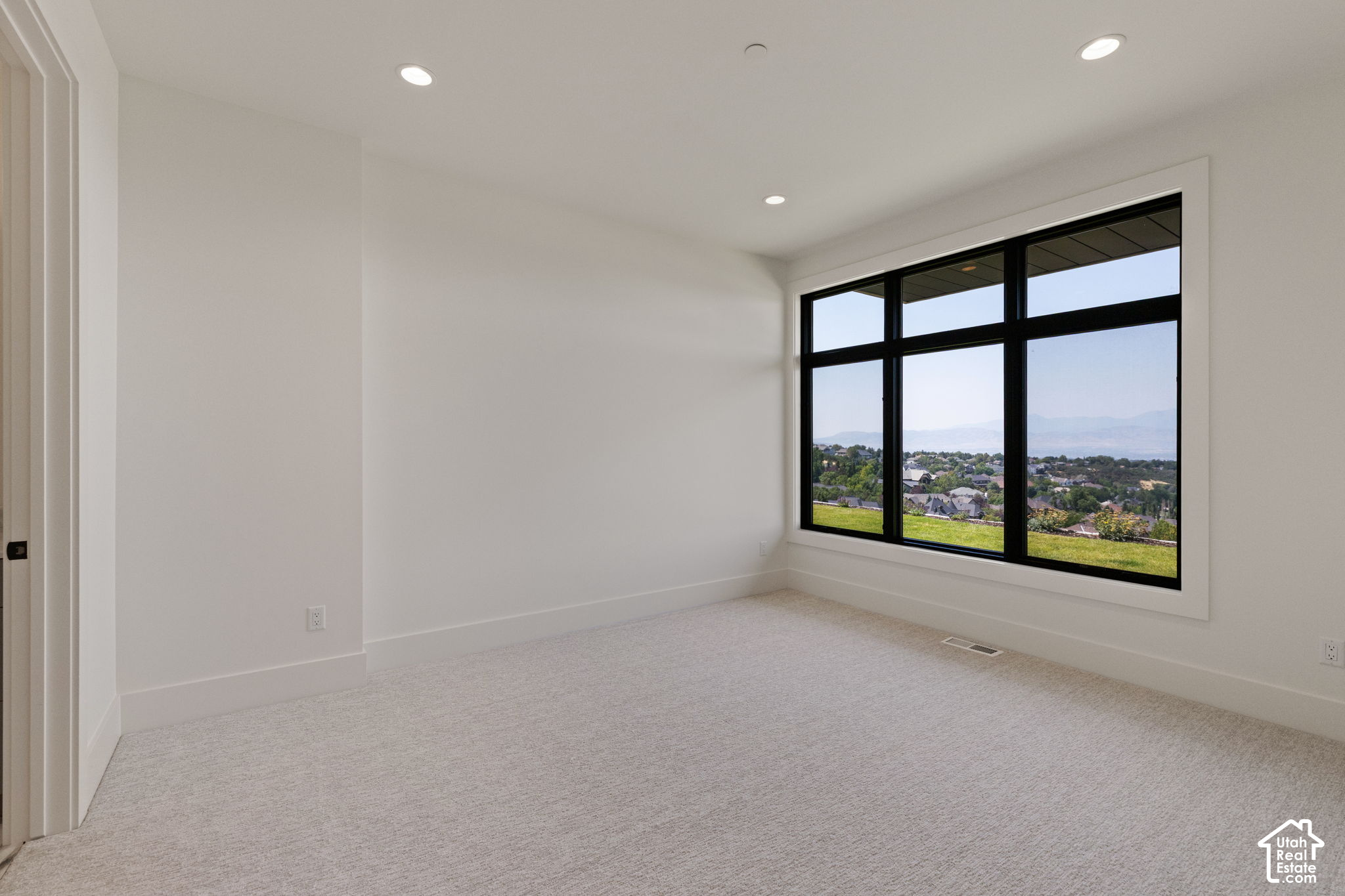 main property photo 98