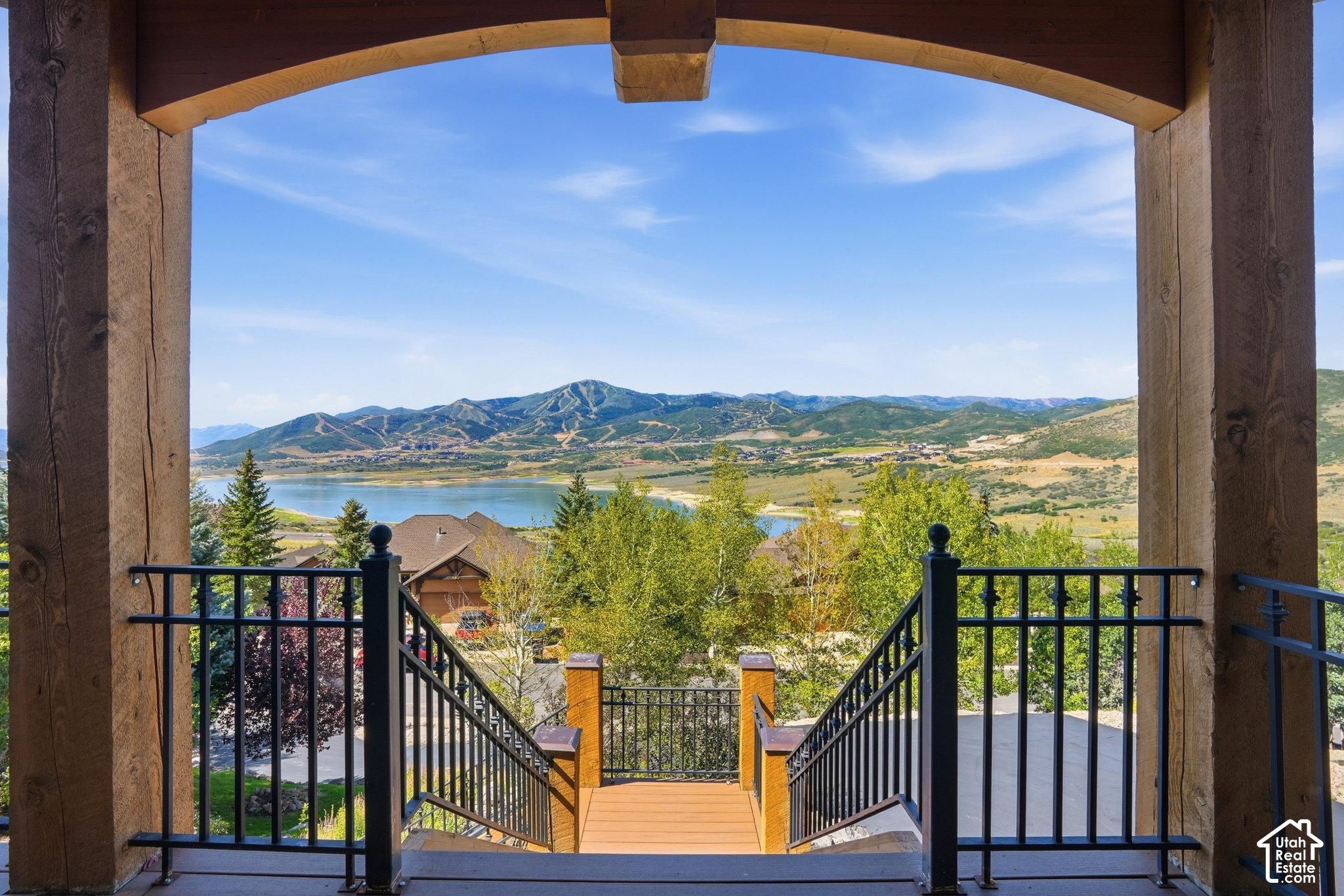main property photo 10
