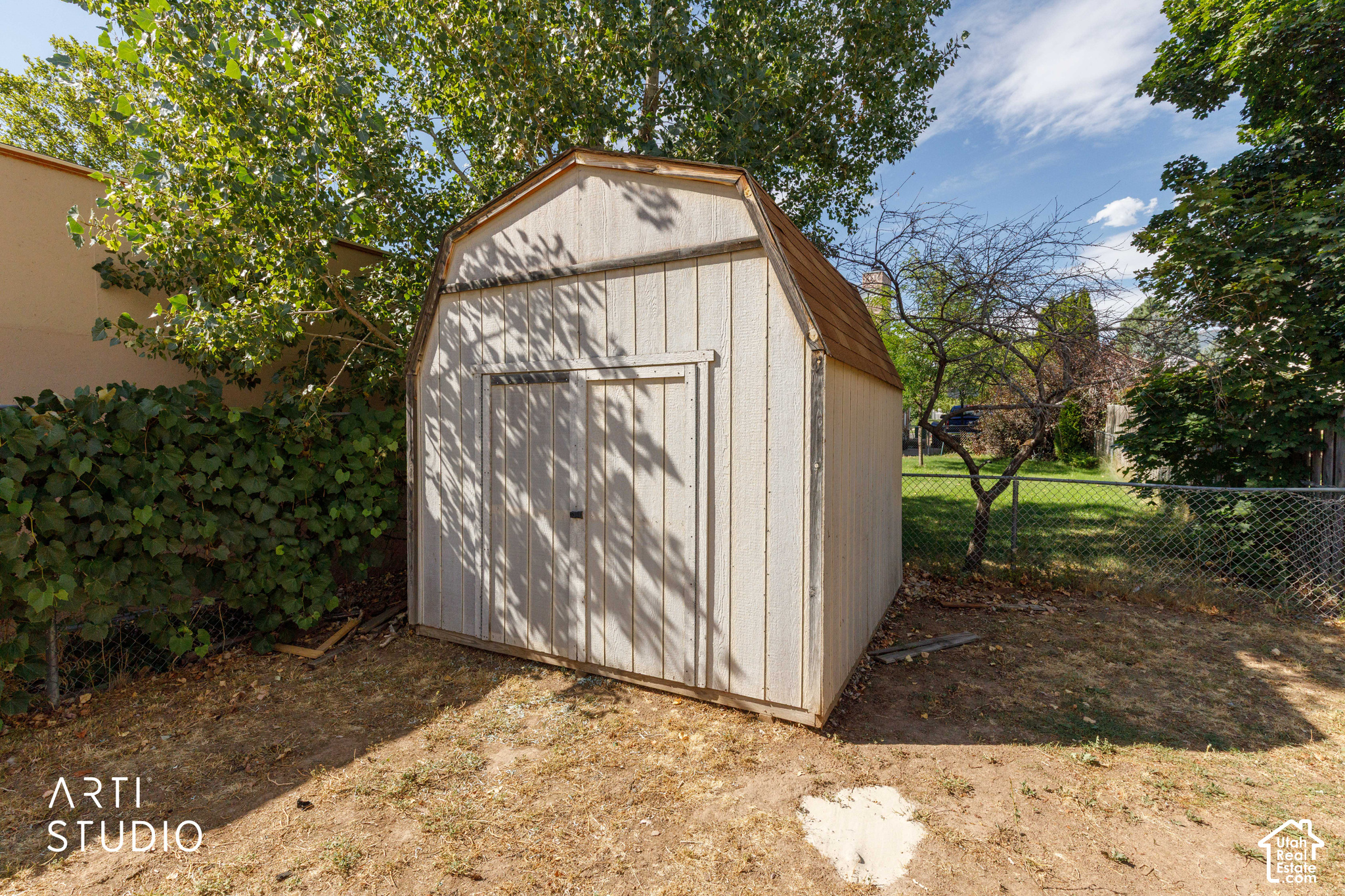 main property photo 33