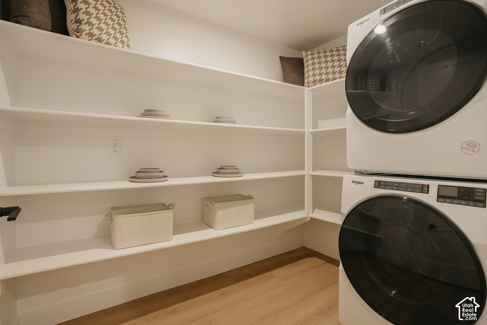 main property photo 60