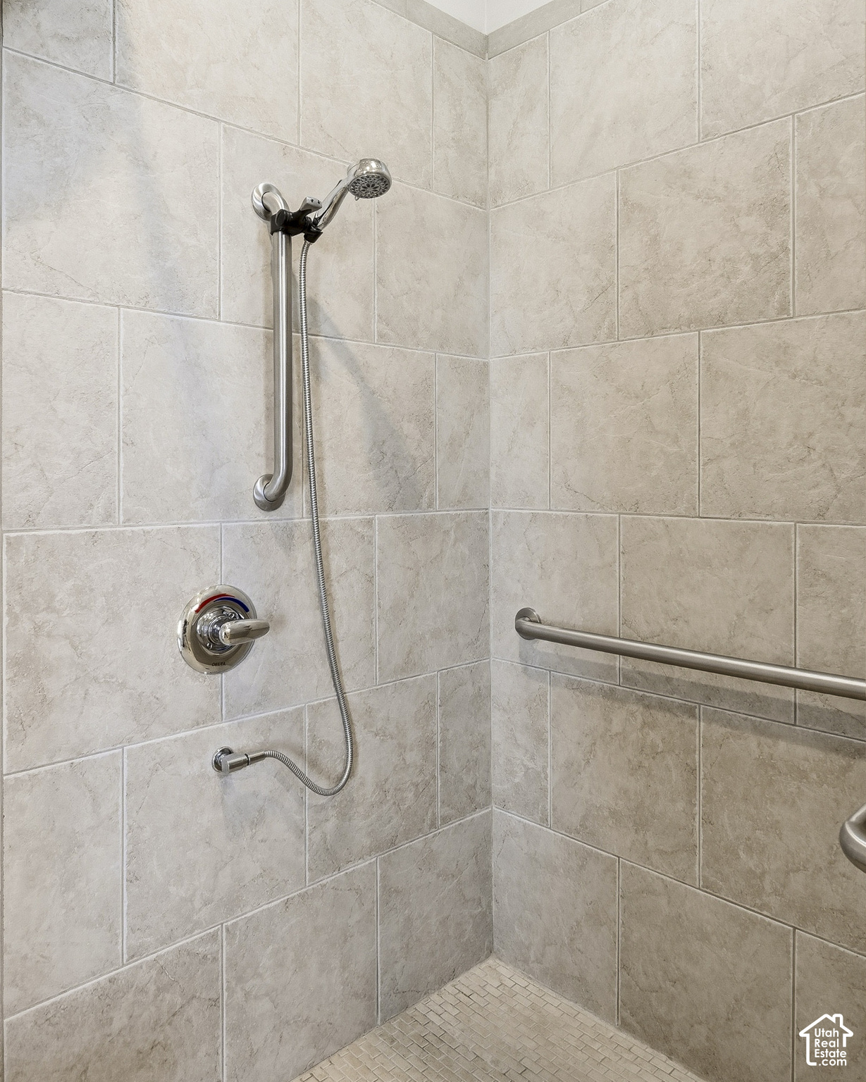 main property photo 92