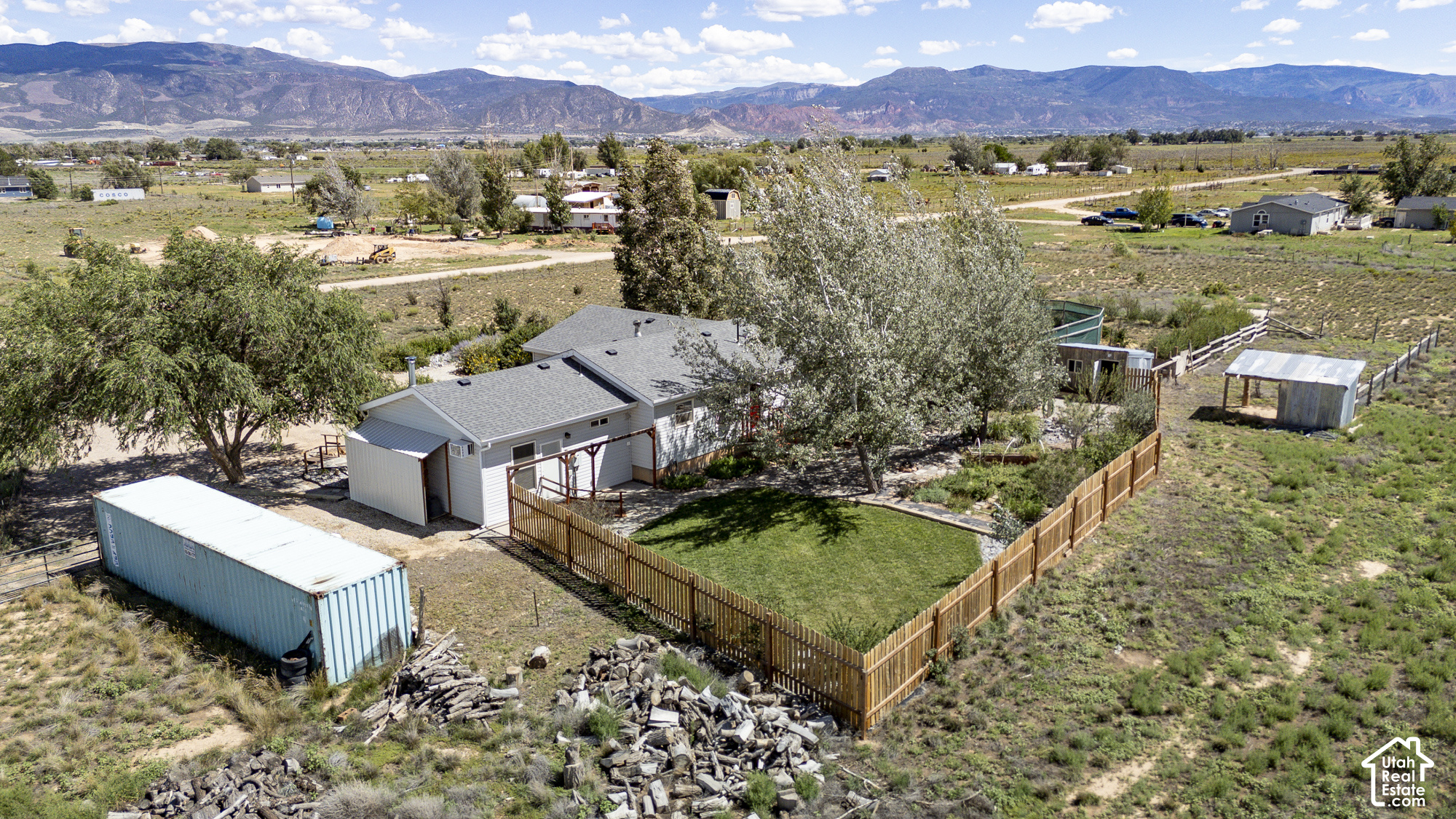 main property photo 95