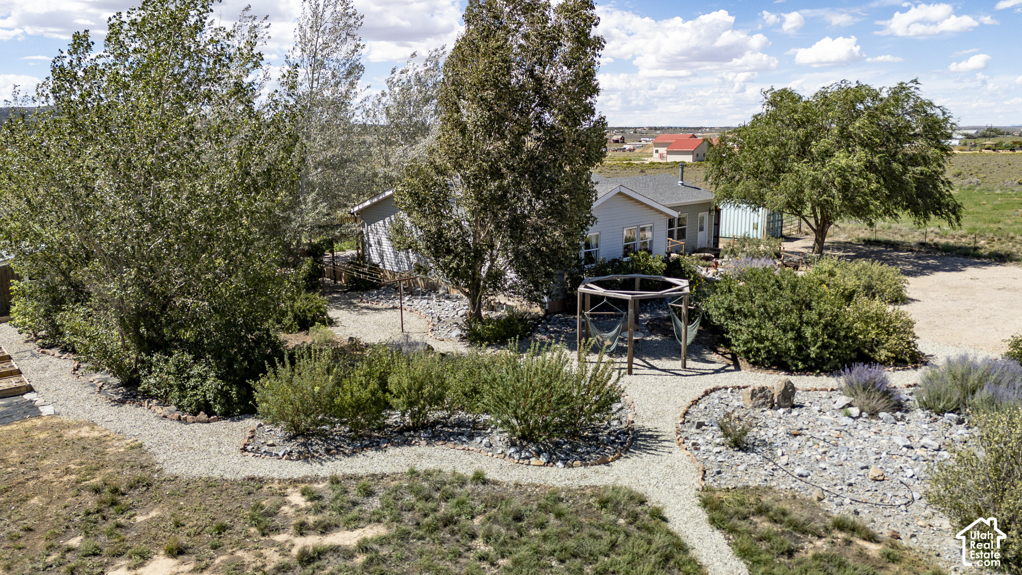 main property photo 99