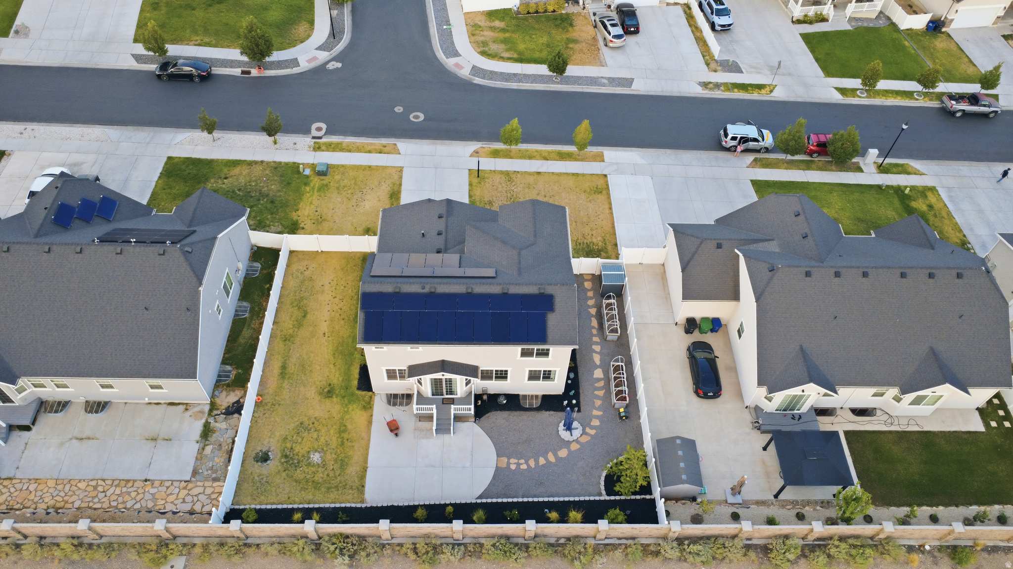 main property photo 45