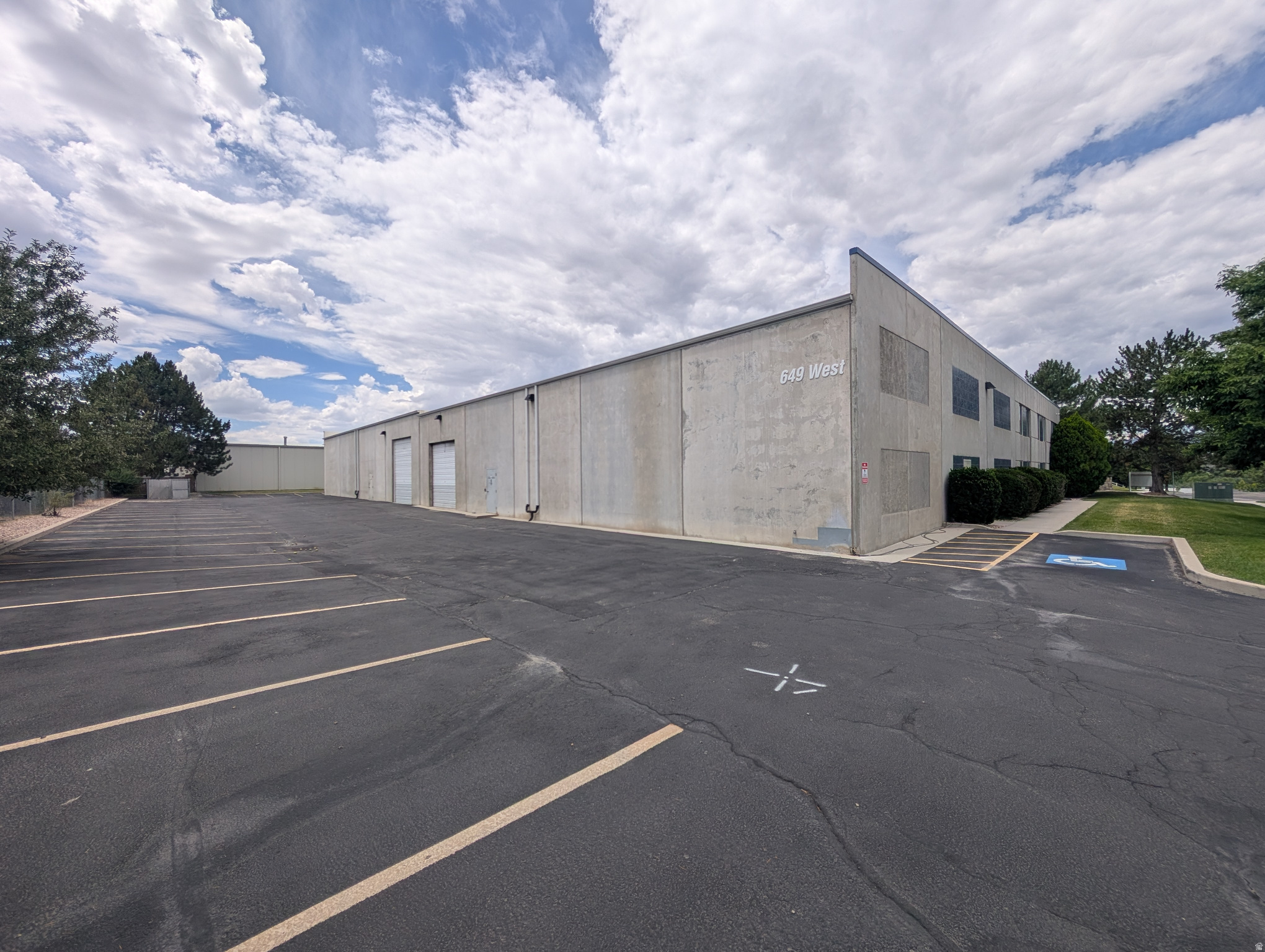 main property photo 3