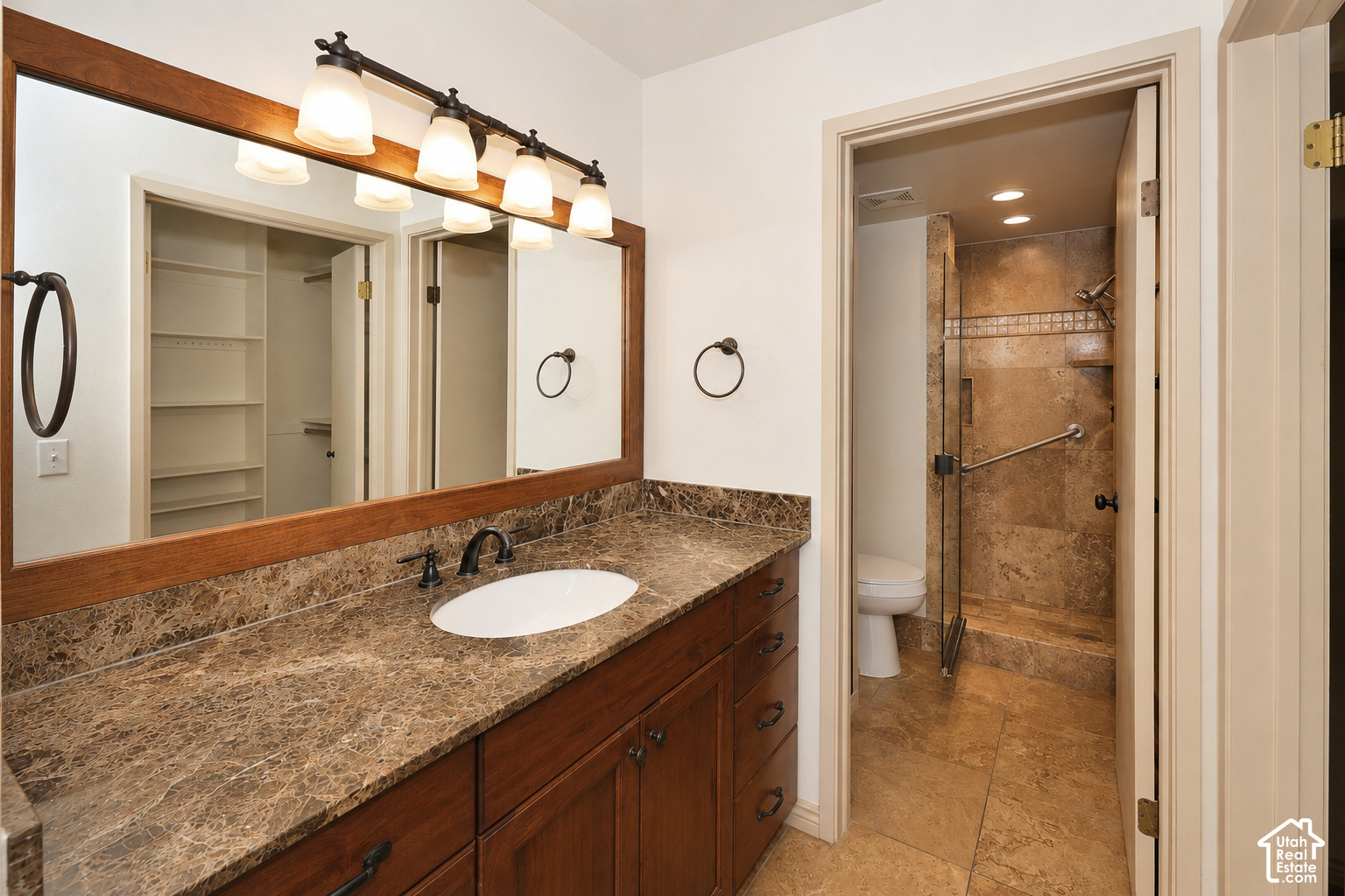 property viewer photo 15