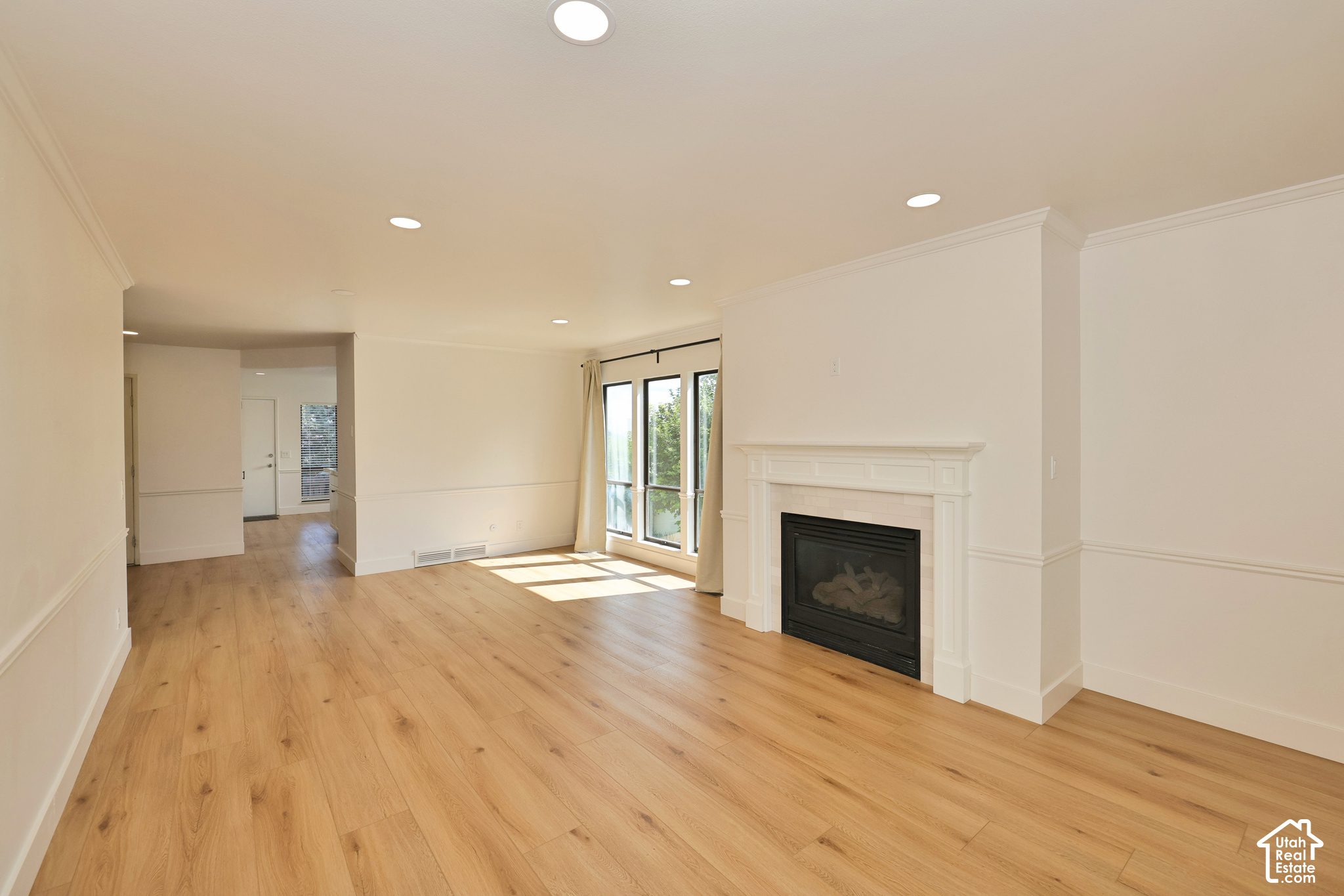 property viewer photo 7