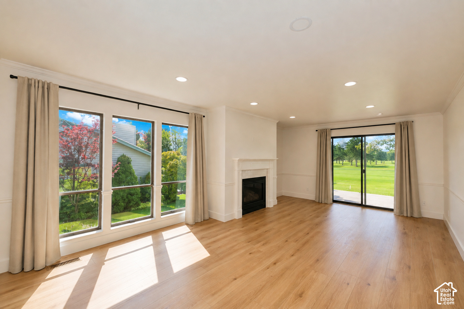 property viewer photo 8