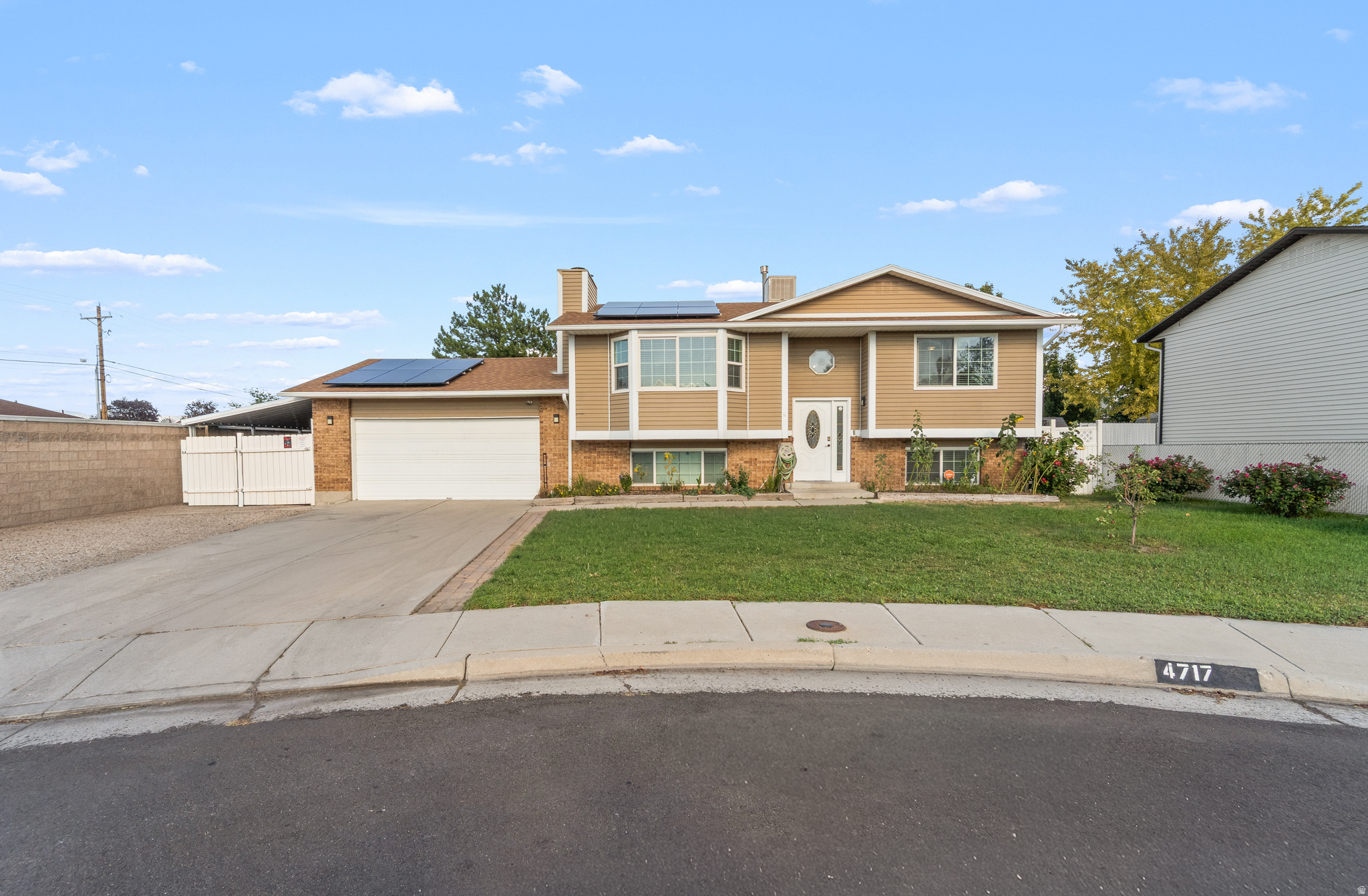 main property photo 0