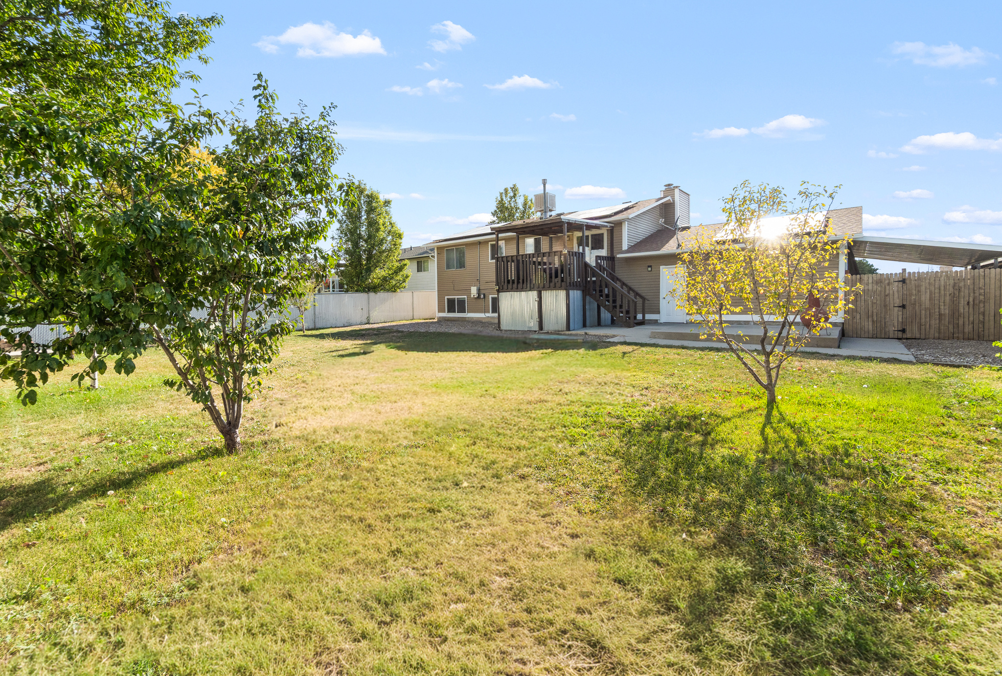 main property photo 32