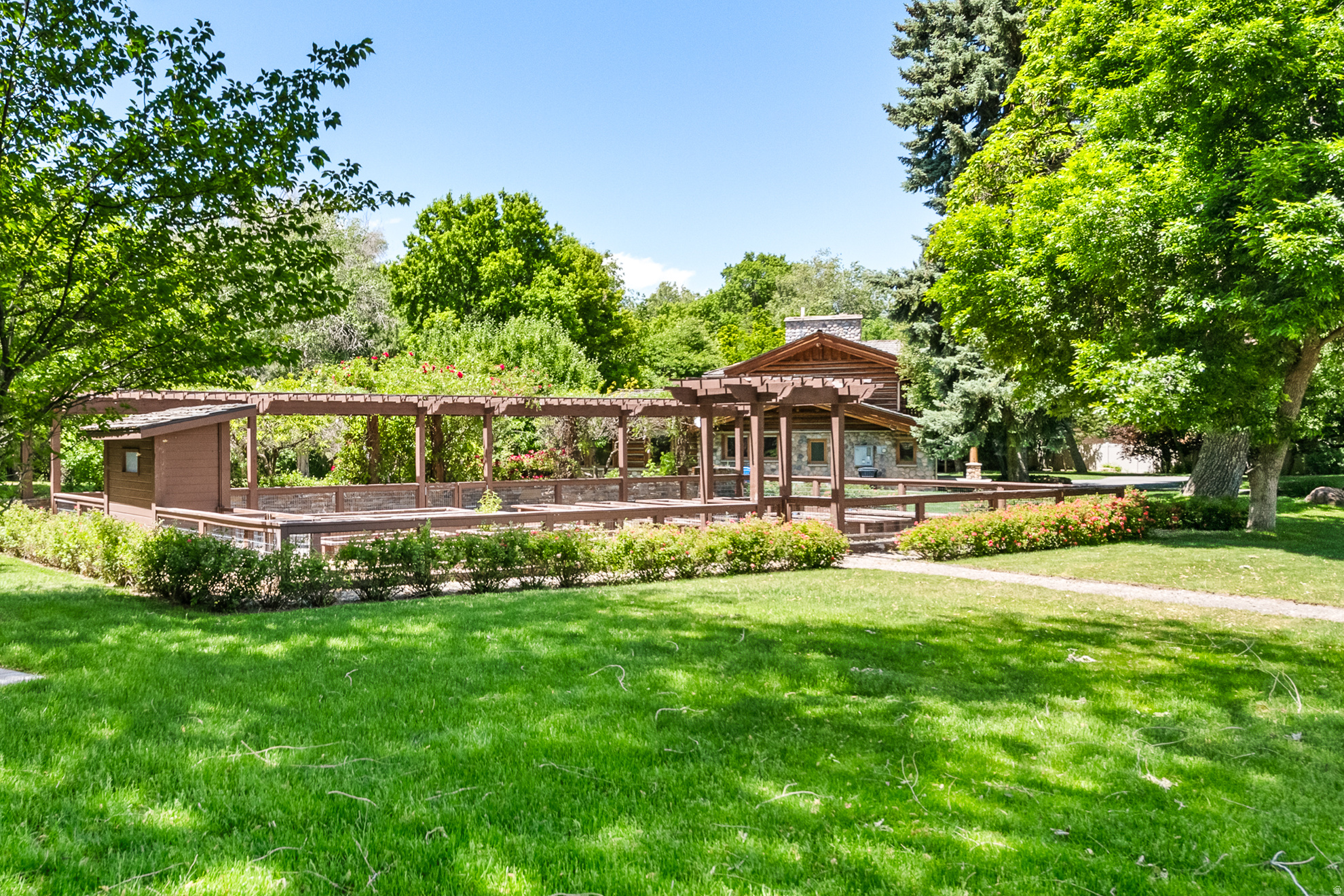 main property photo 112
