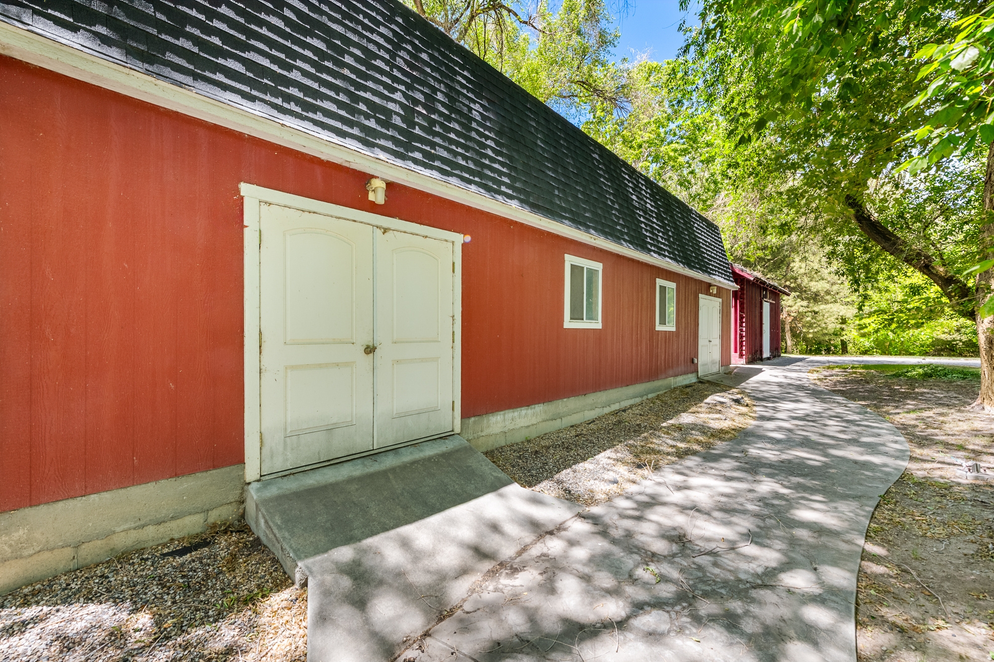 main property photo 114