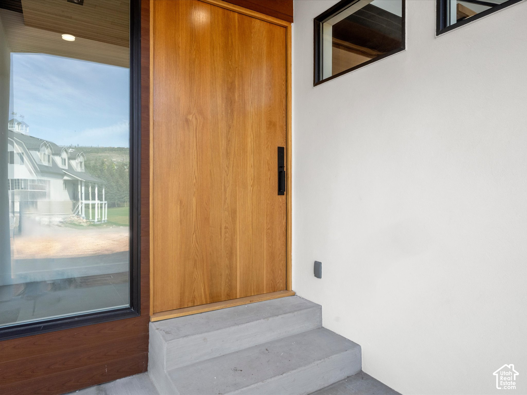 main property photo 15