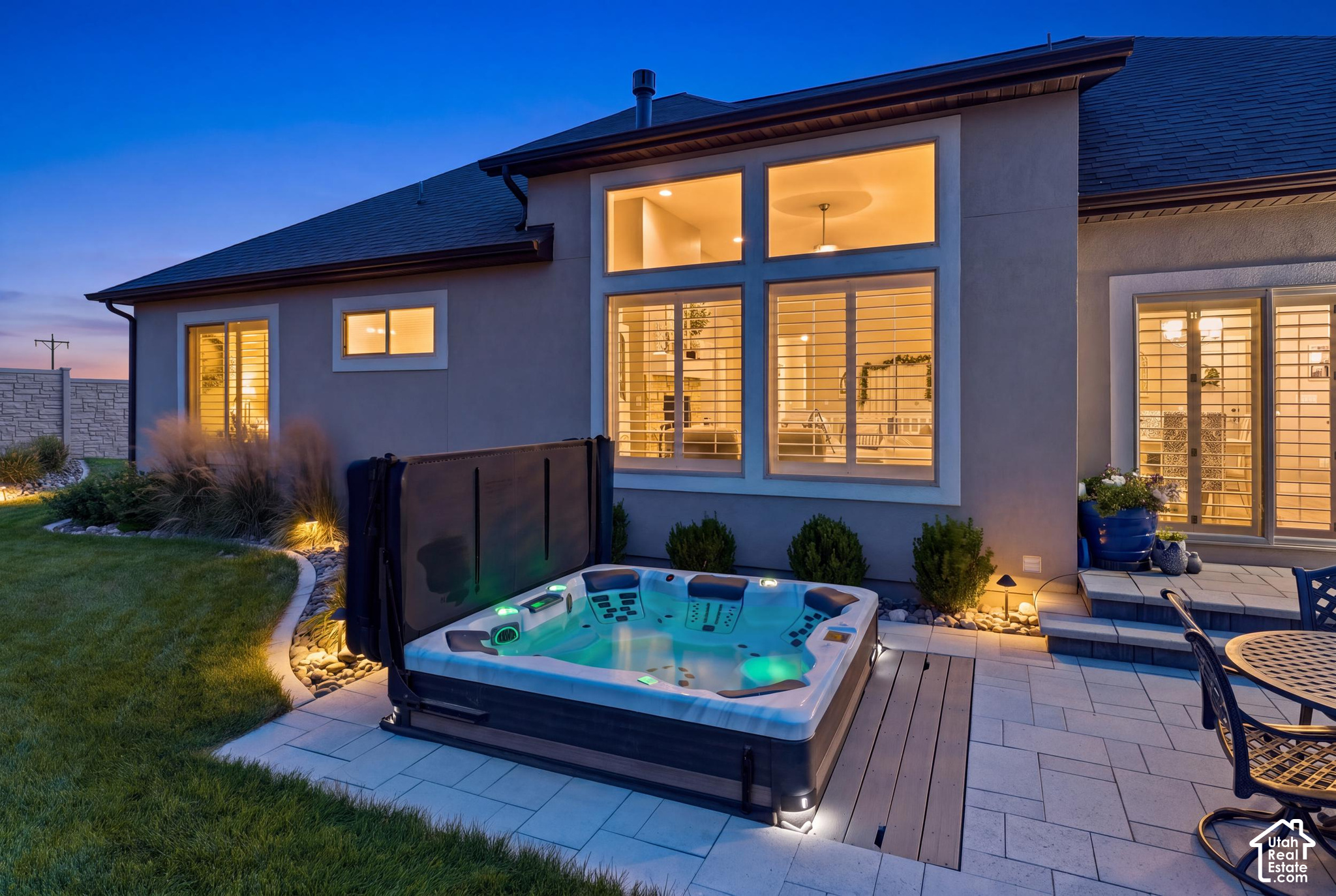 main property photo 9