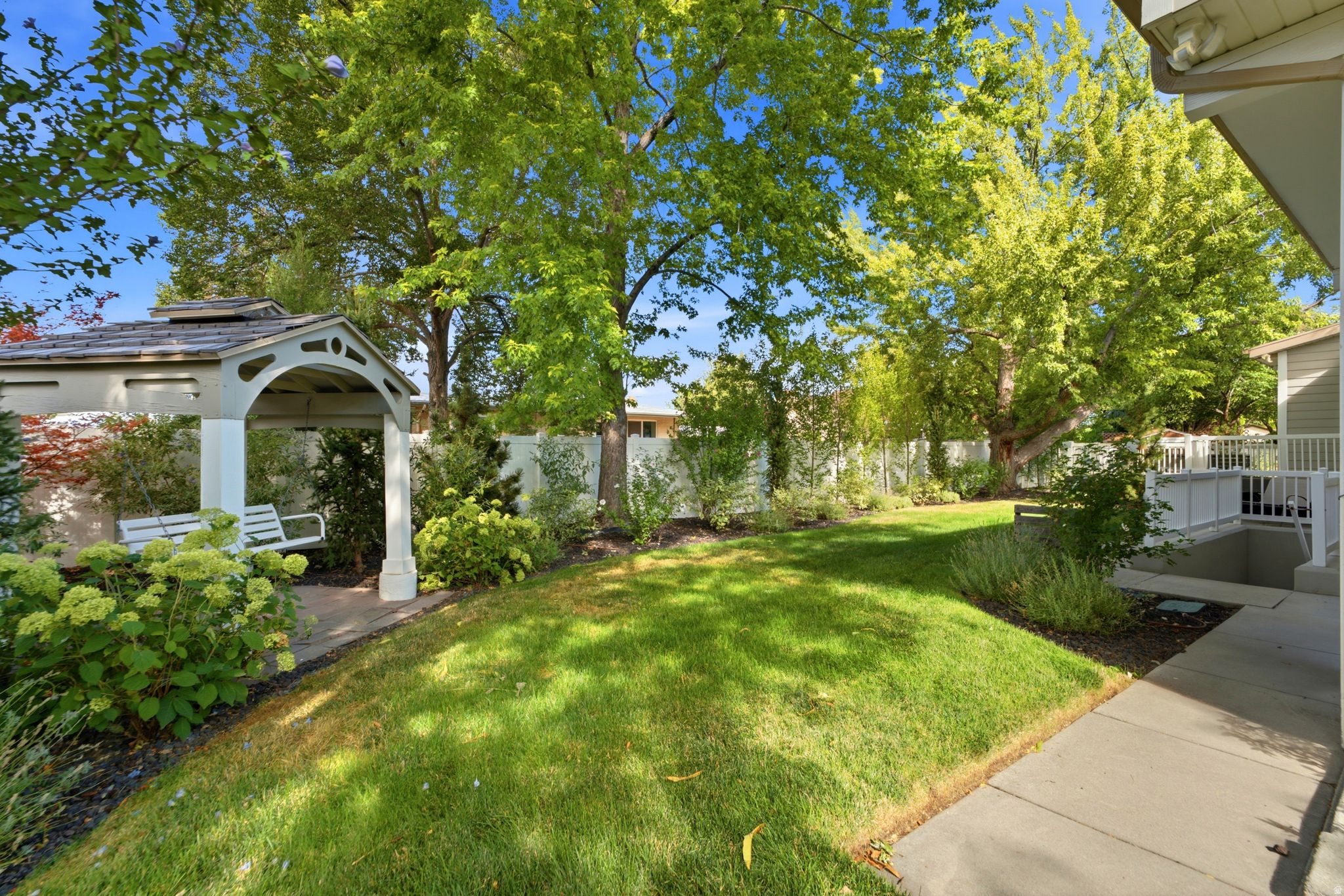 main property photo 67