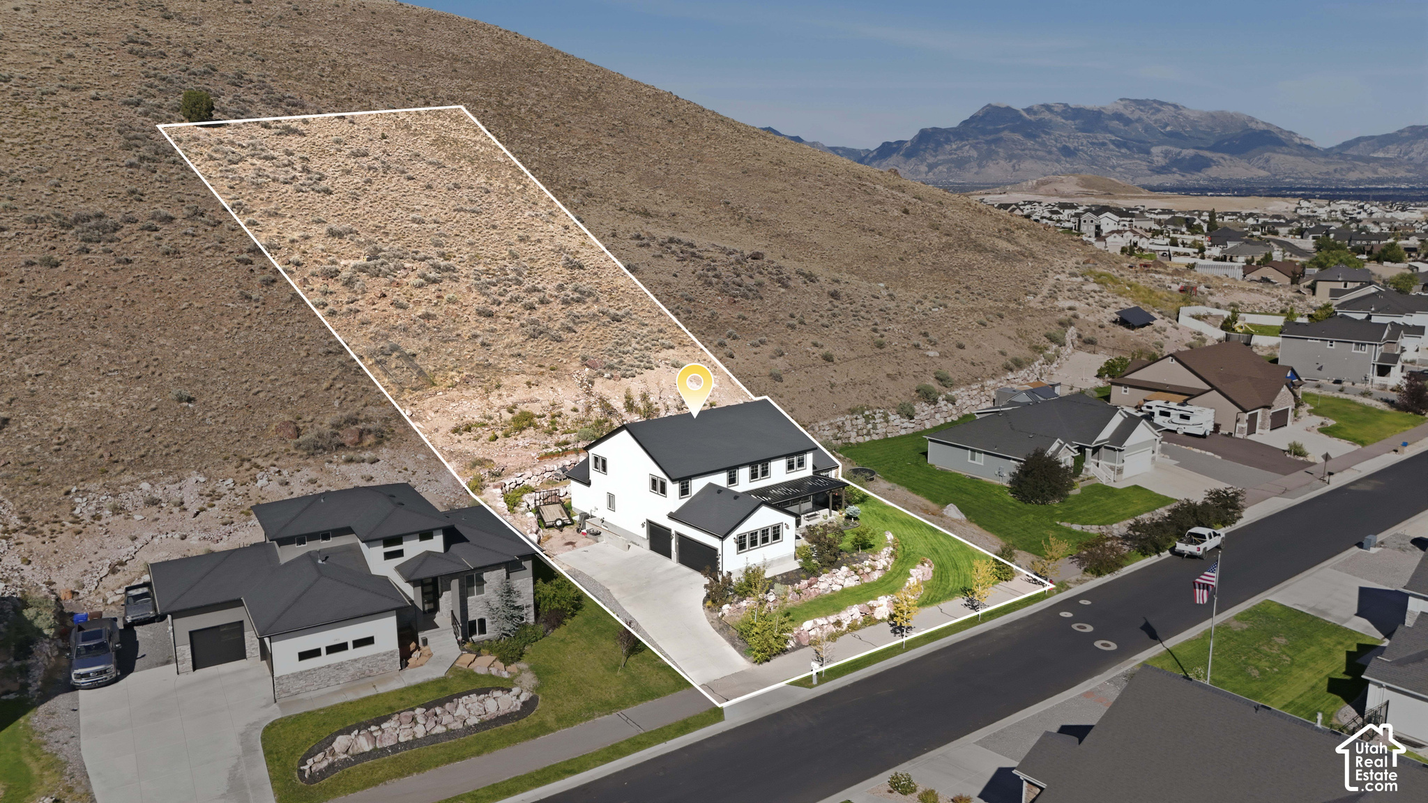 main property photo 11
