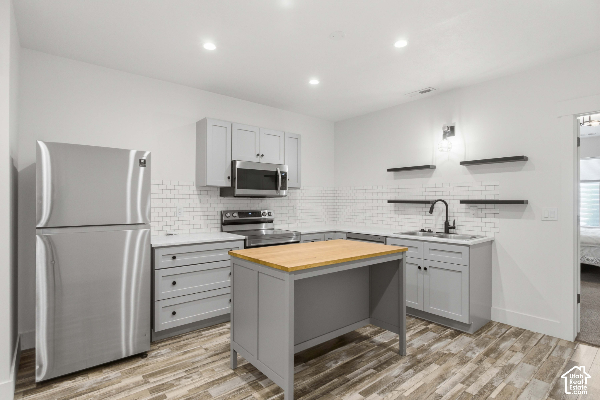 main property photo 62