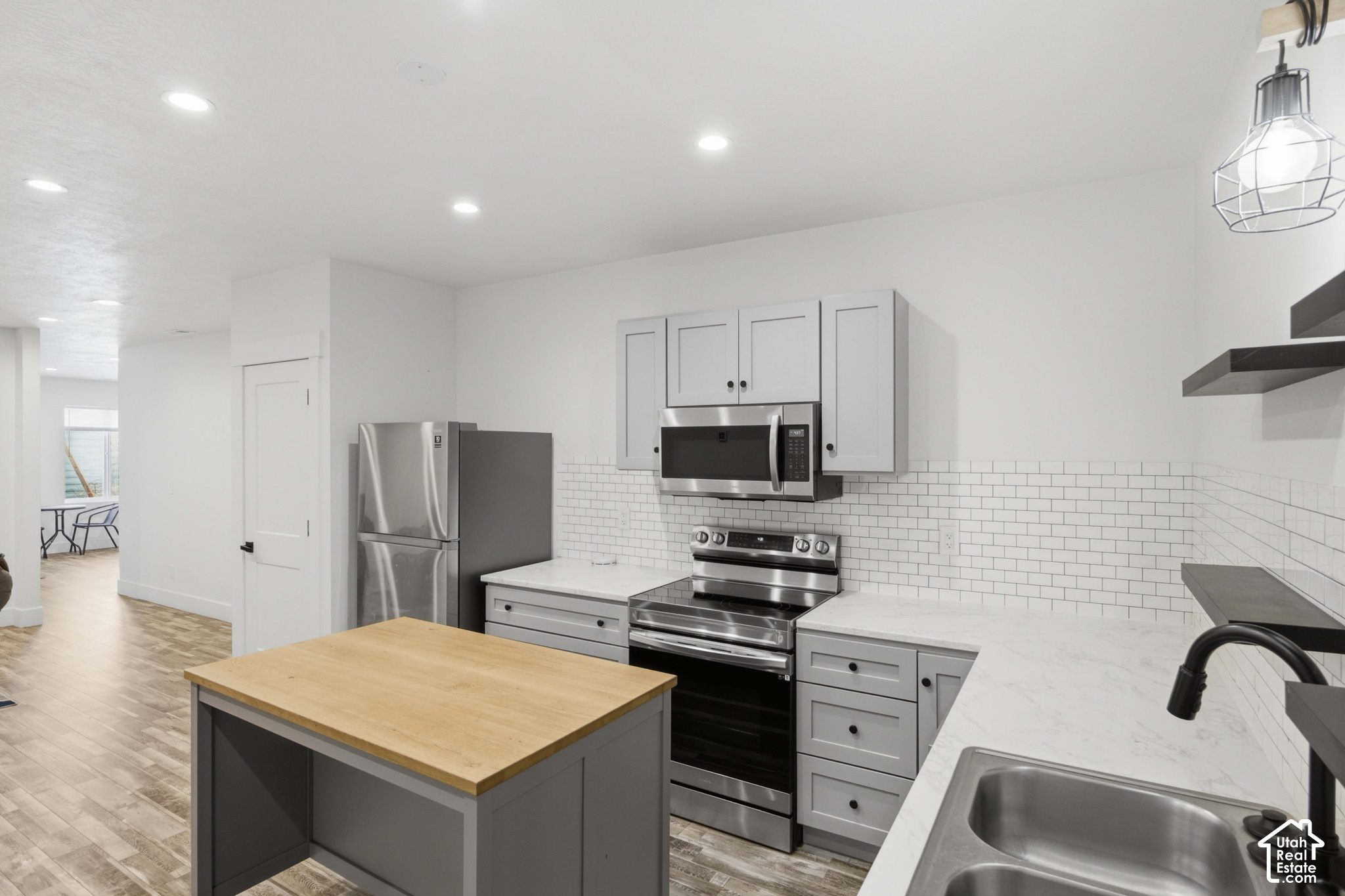 main property photo 64