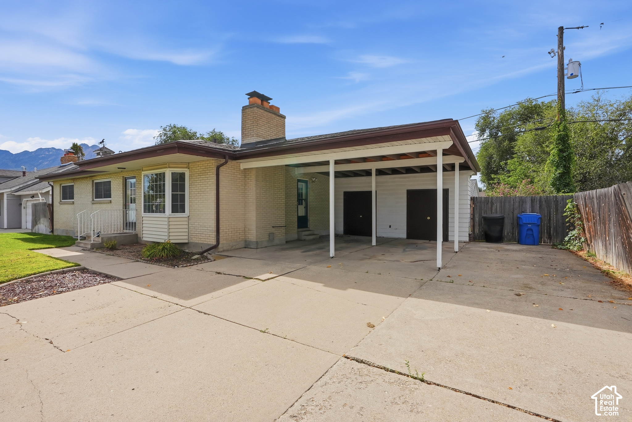 main property photo 14