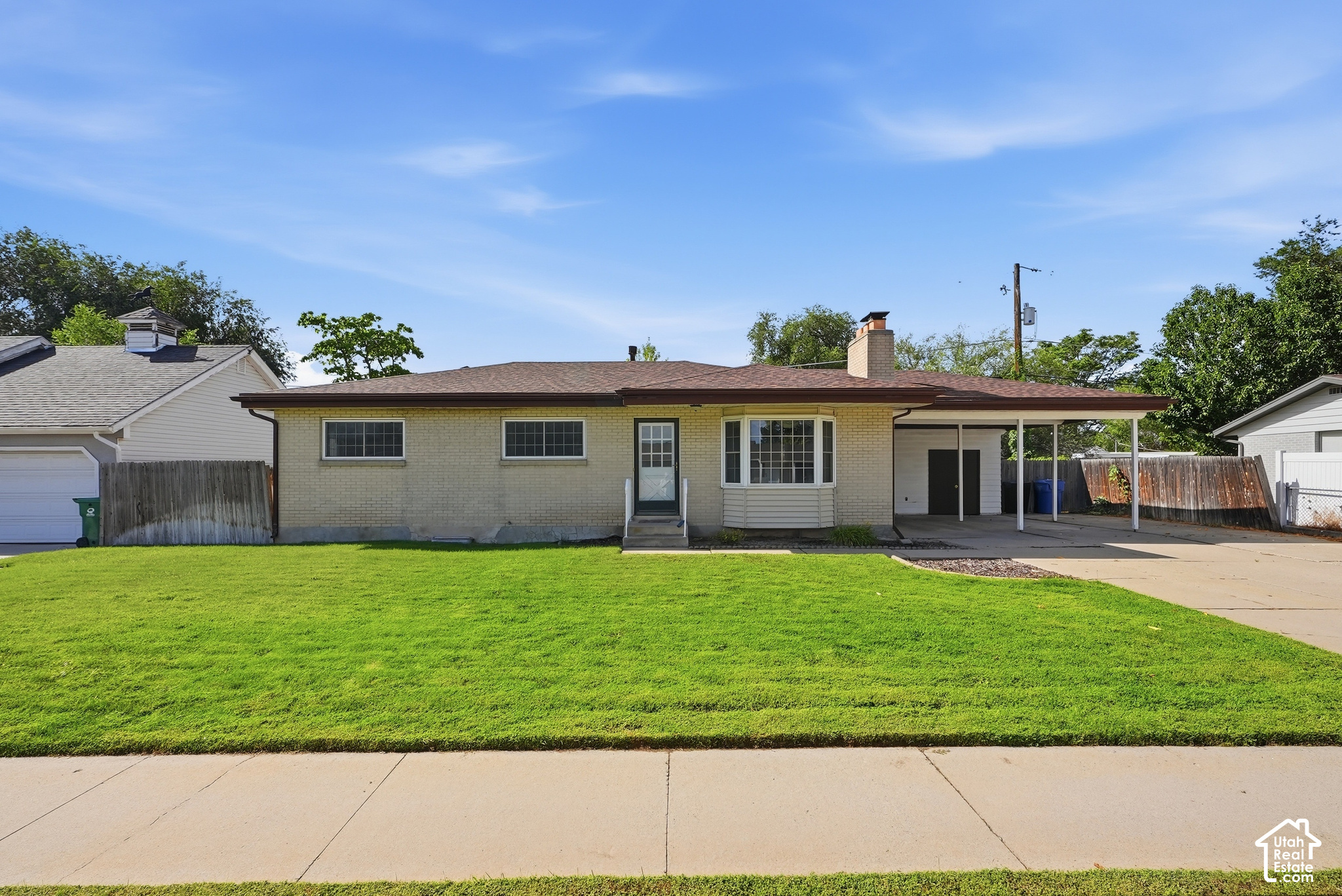 main property photo 16