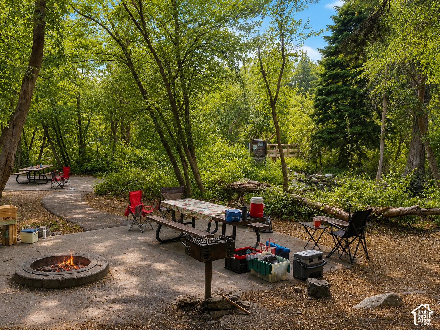 main property photo 20
