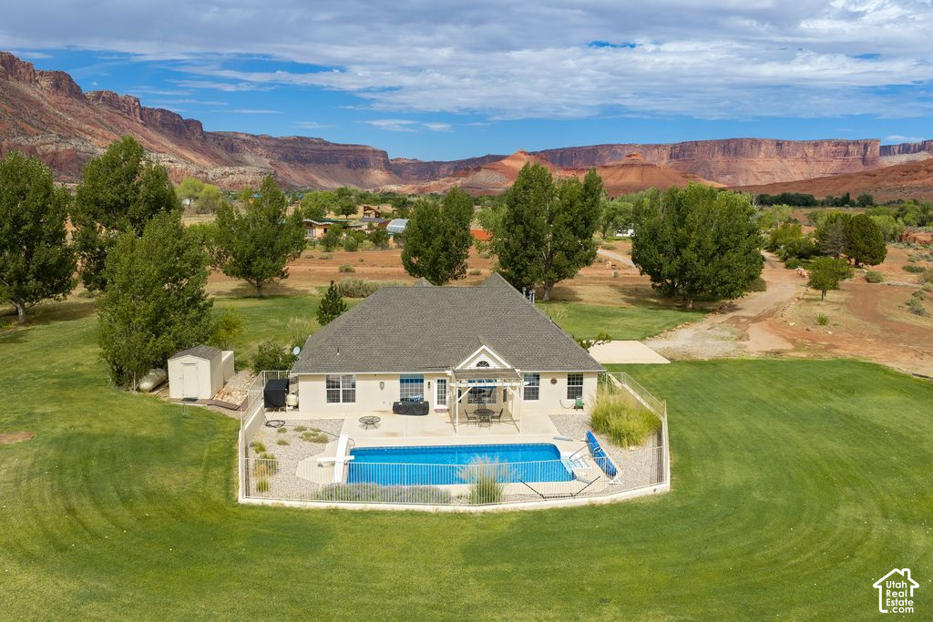 main property photo 15