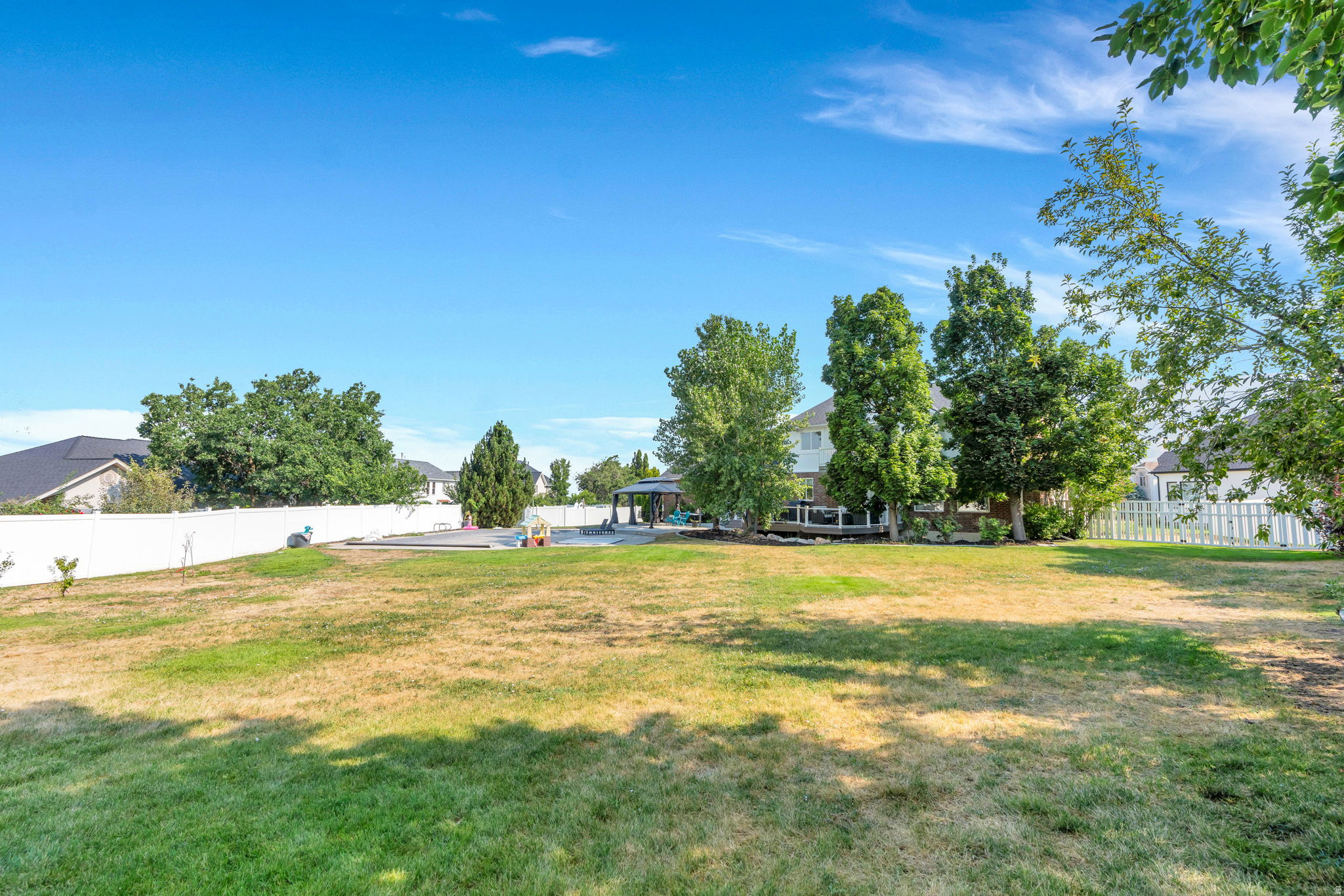 main property photo 67