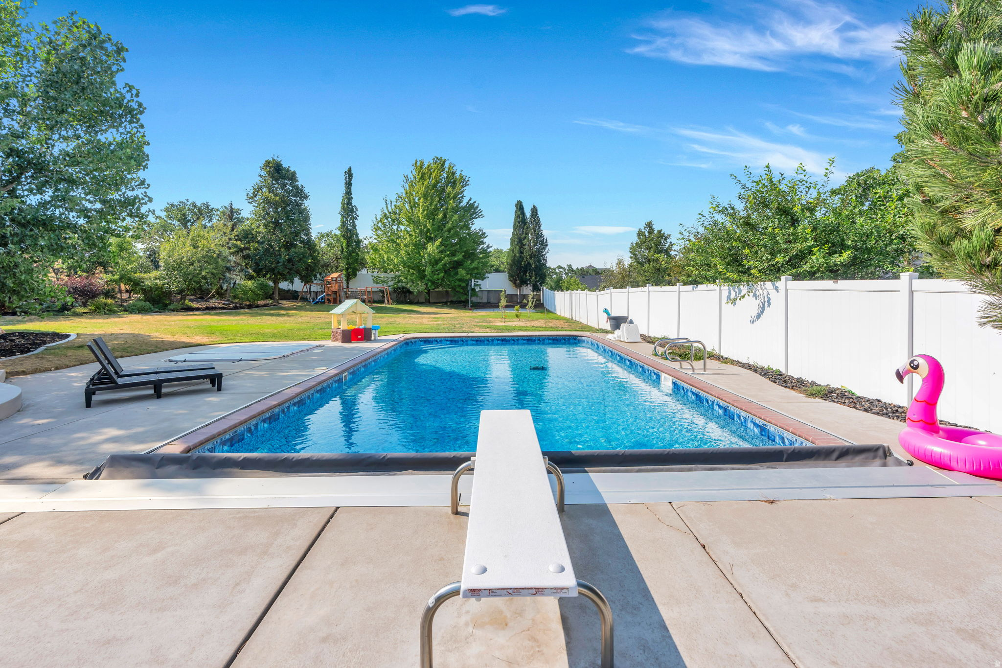 main property photo 70