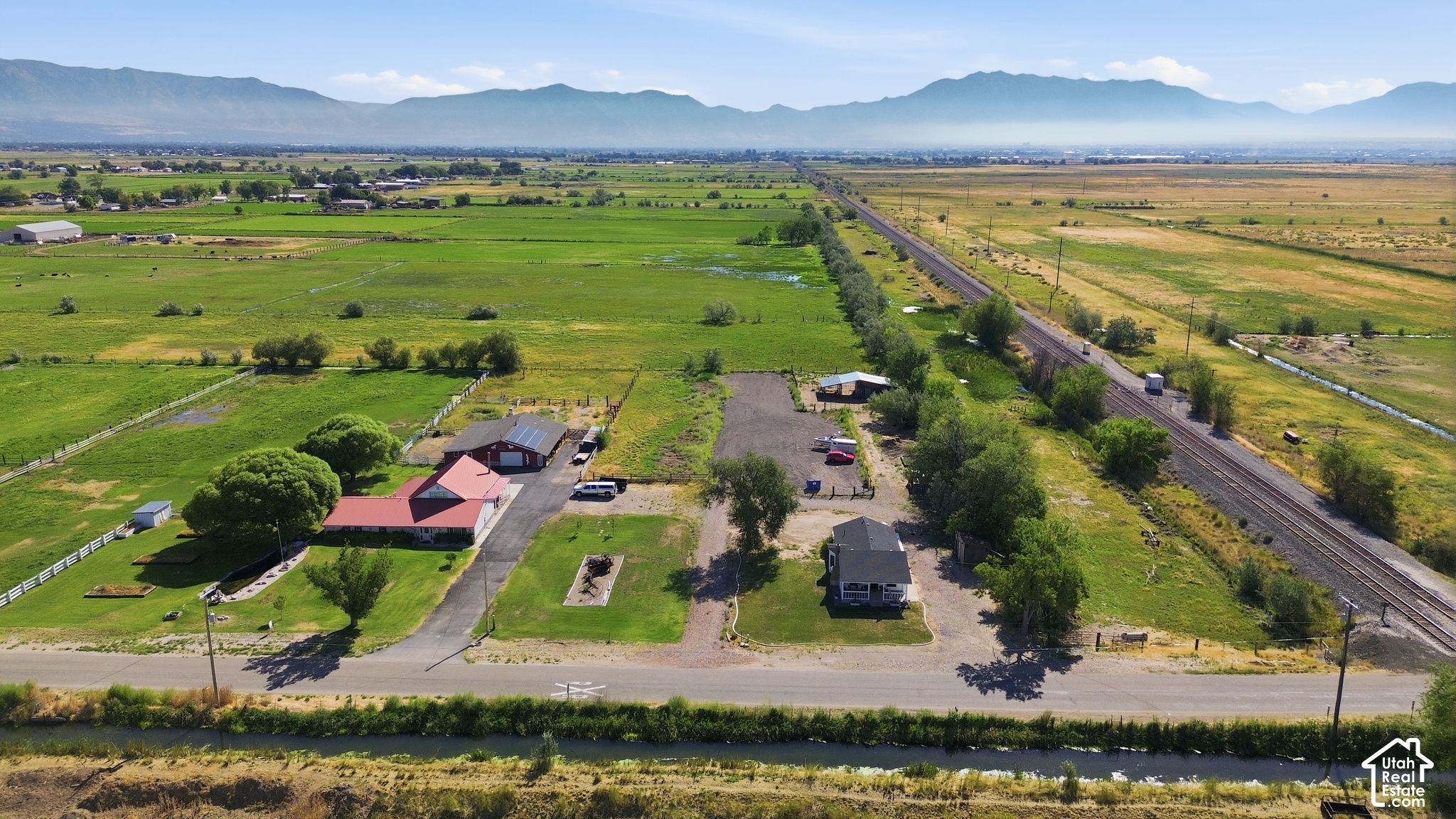 main property photo 22