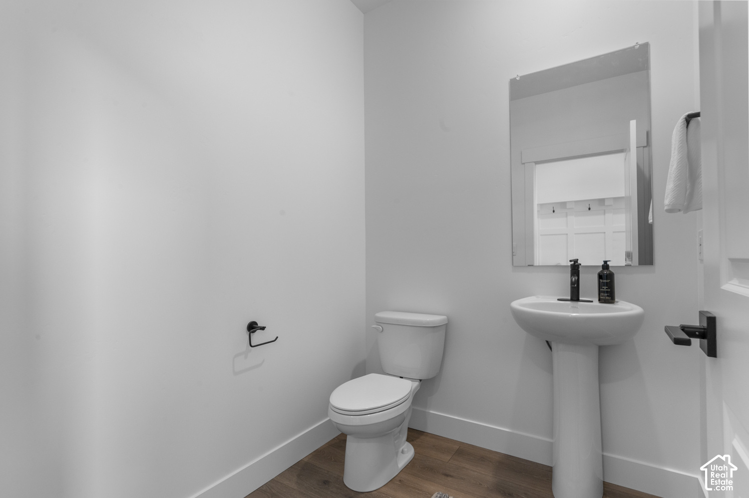 main property photo 14