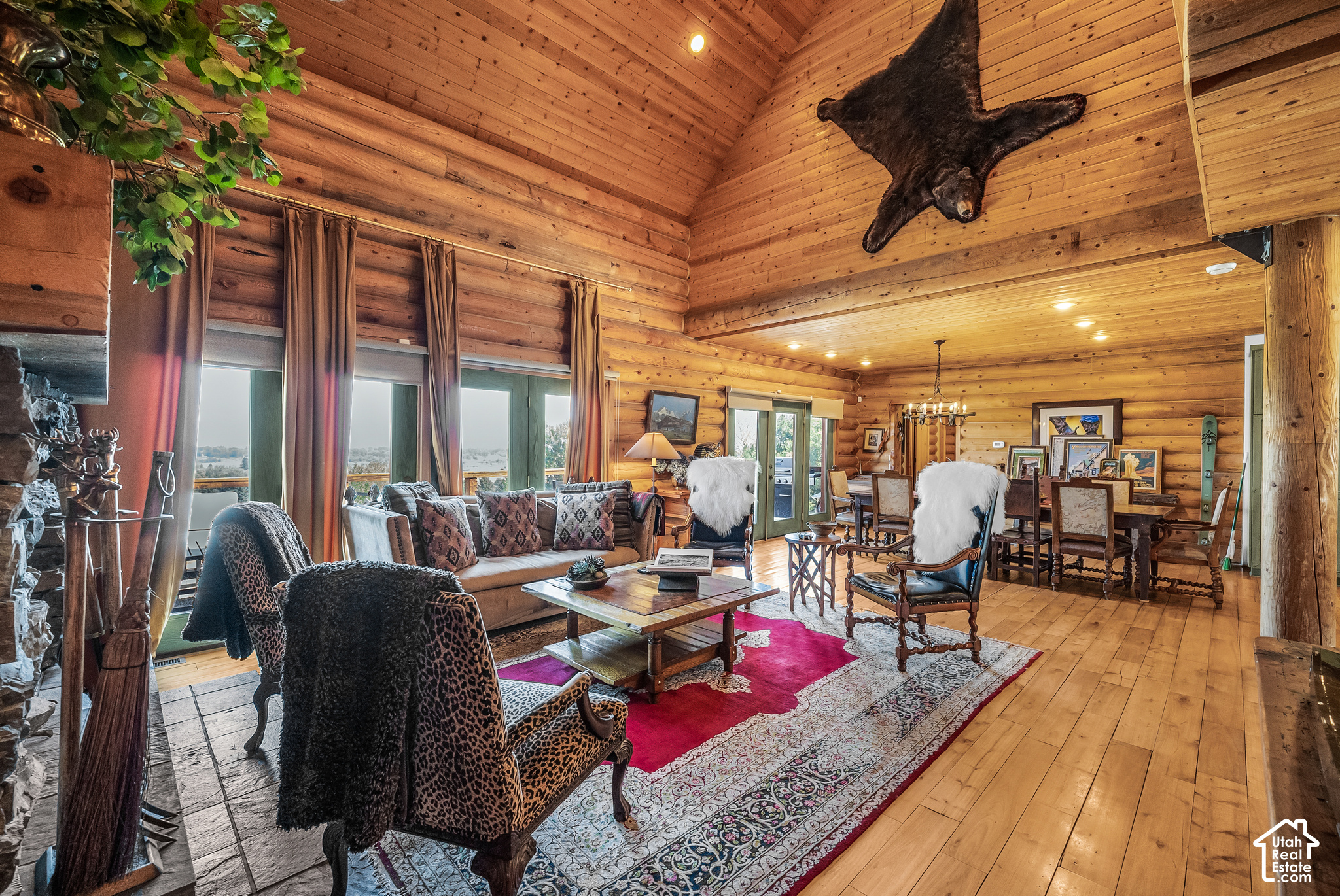 main property photo 11