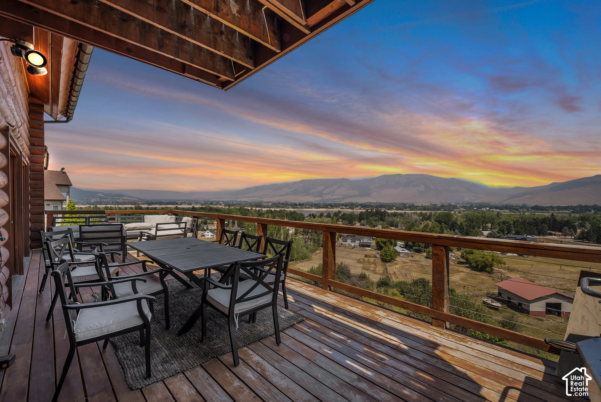 main property photo 36