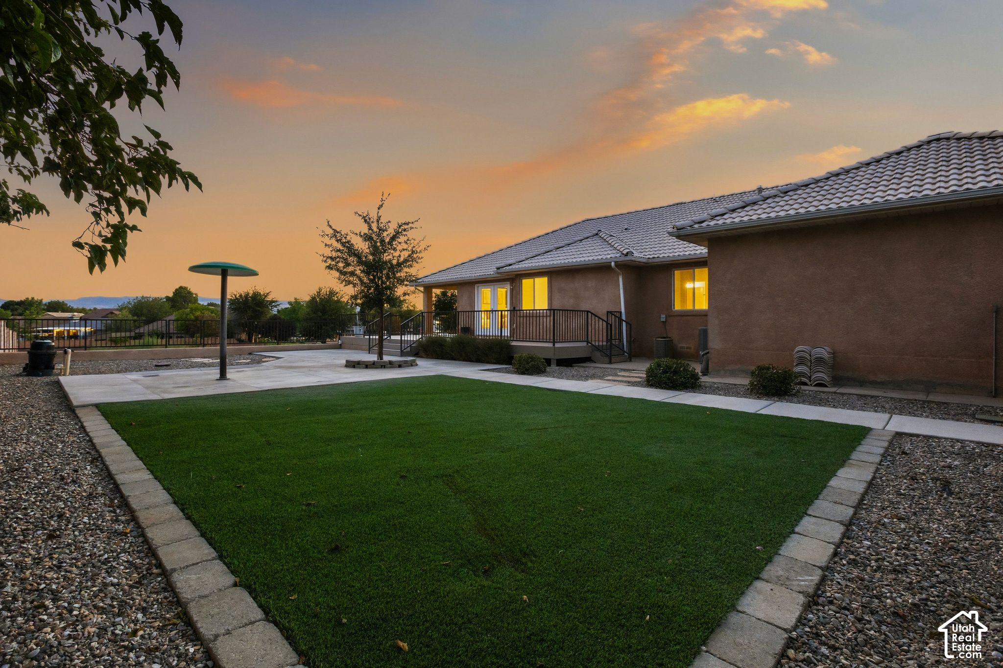 main property photo 30
