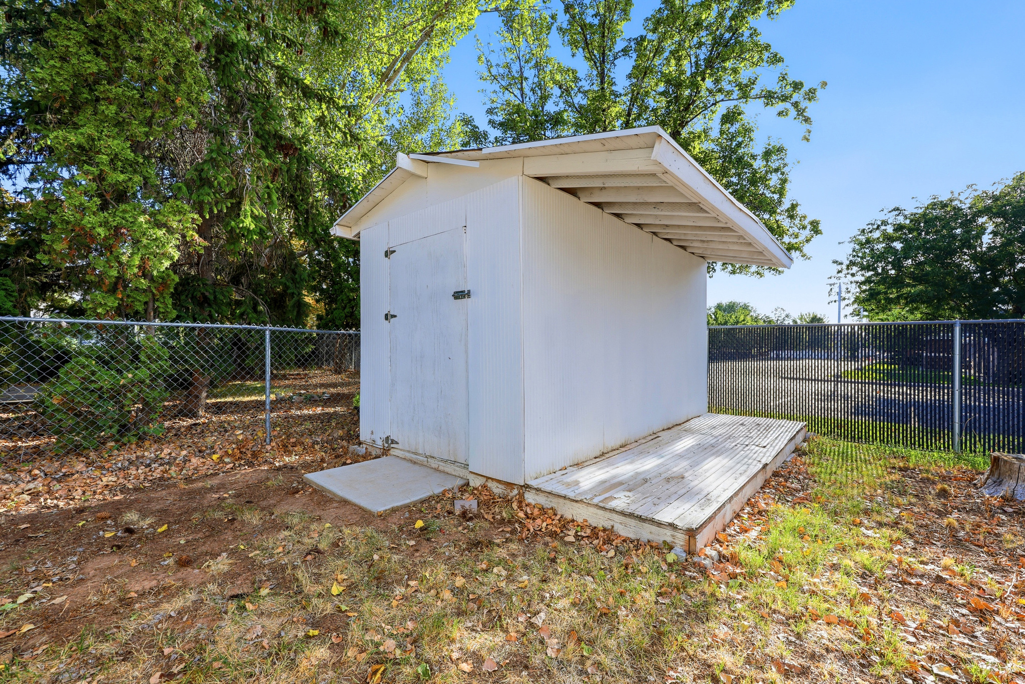 main property photo 35