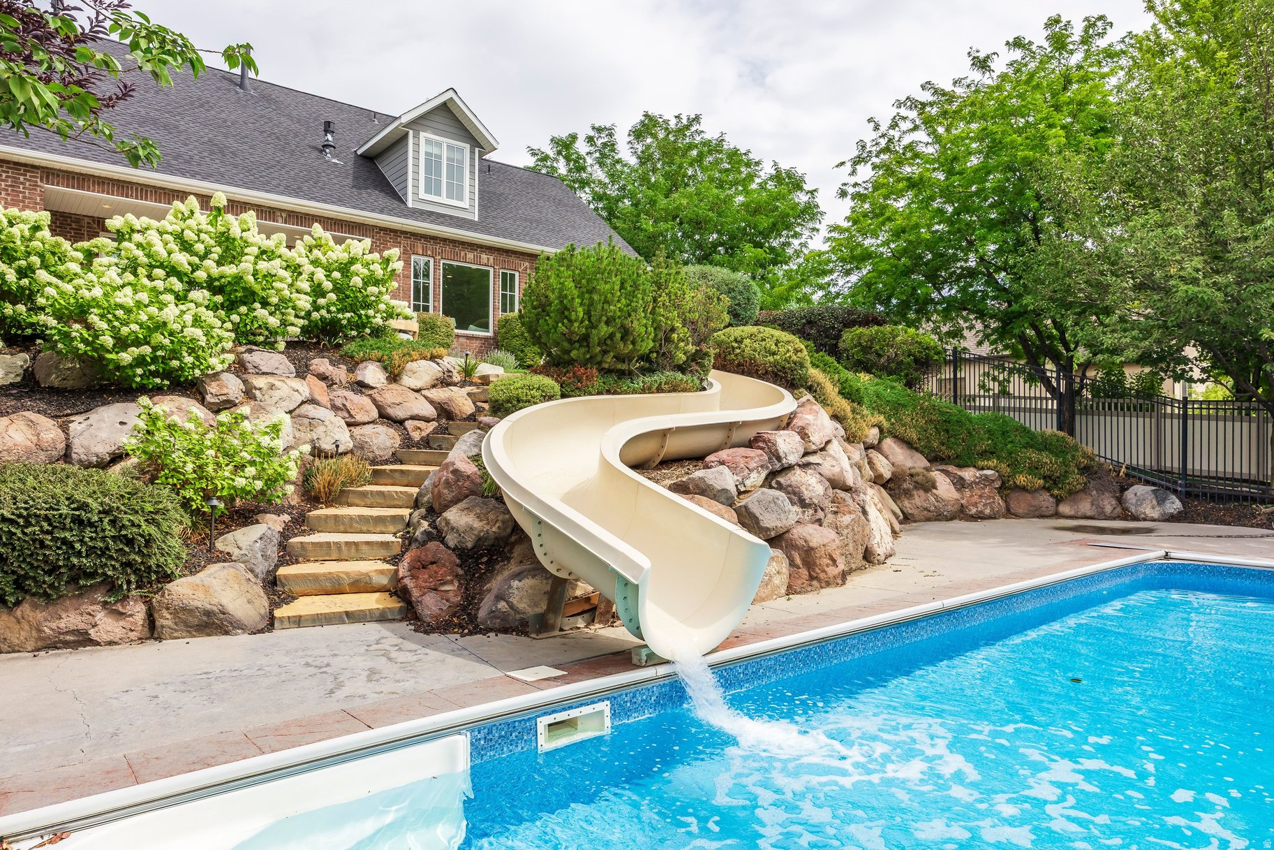 main property photo 73