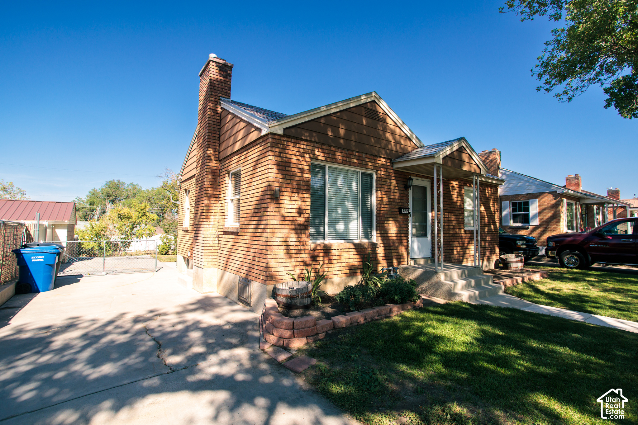 main property photo 35