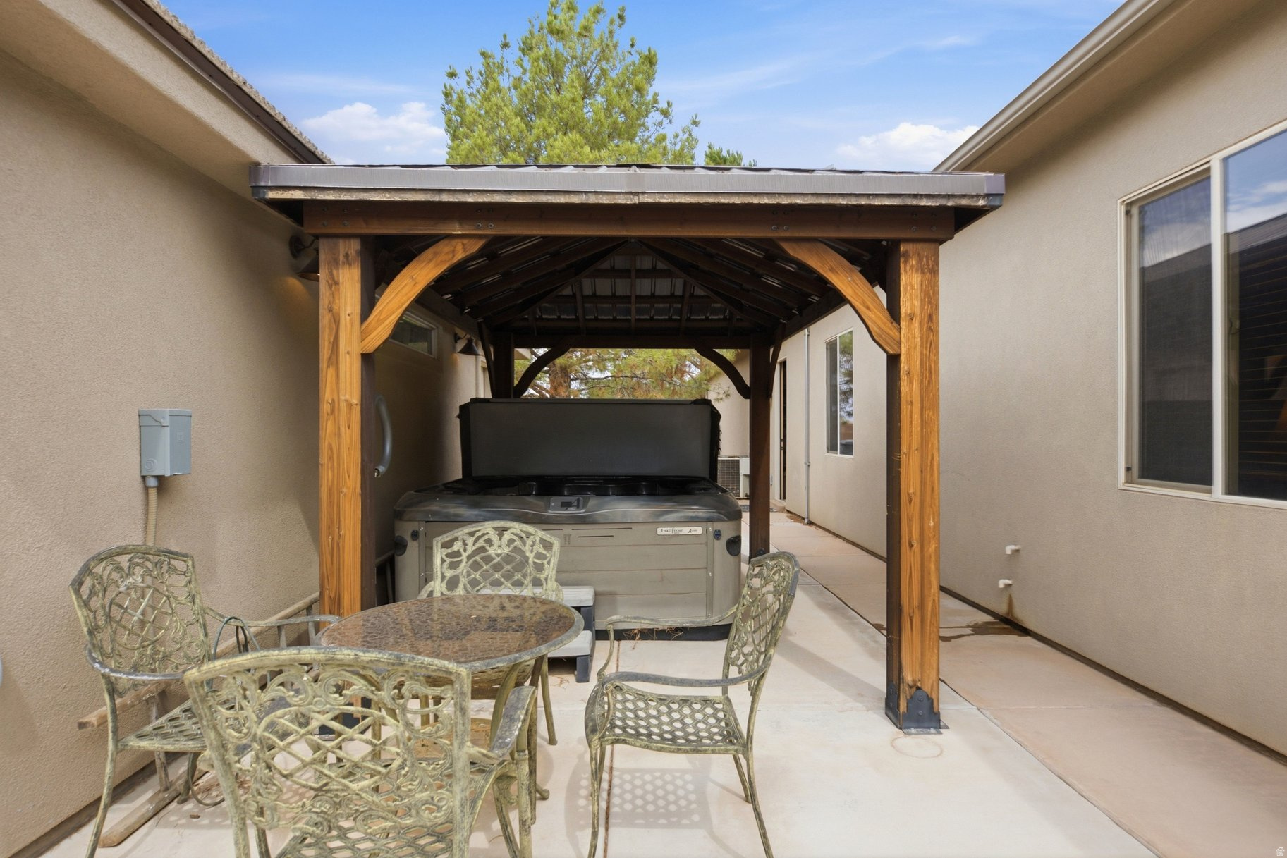 main property photo 48