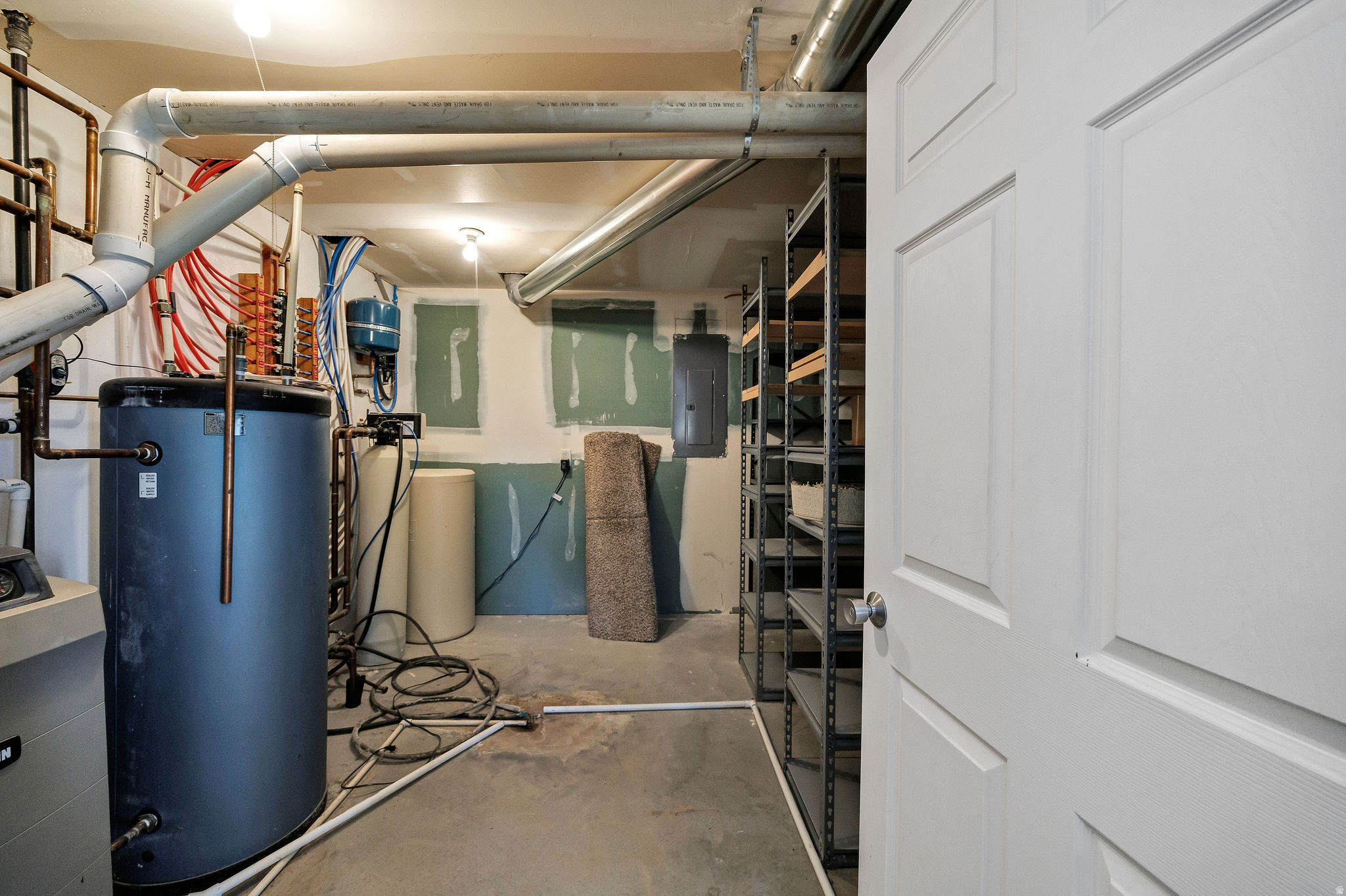 main property photo 23