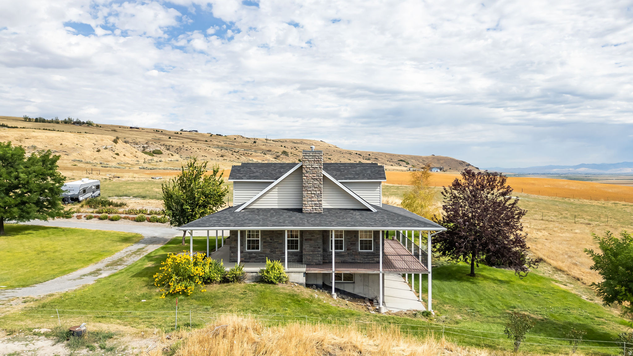 main property photo 47