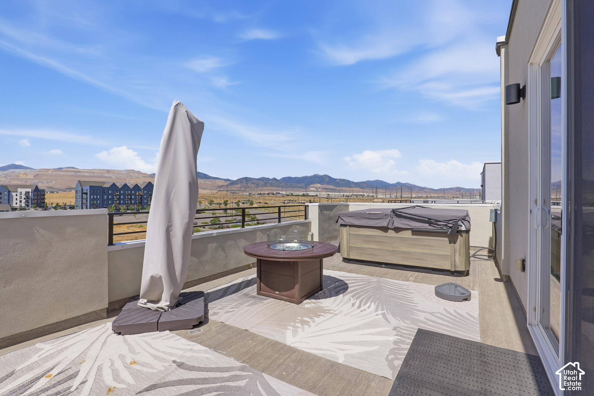 main property photo 46