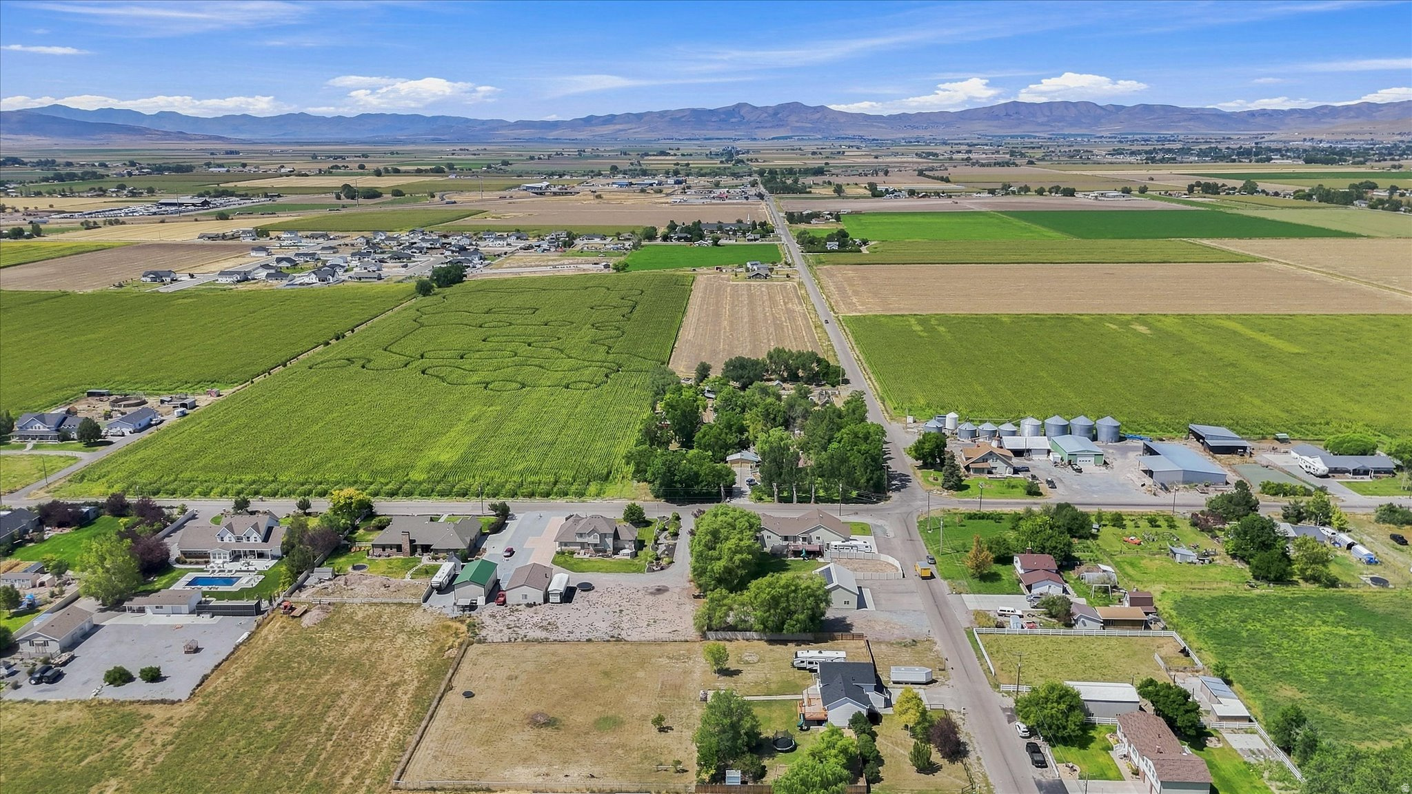 main property photo 48