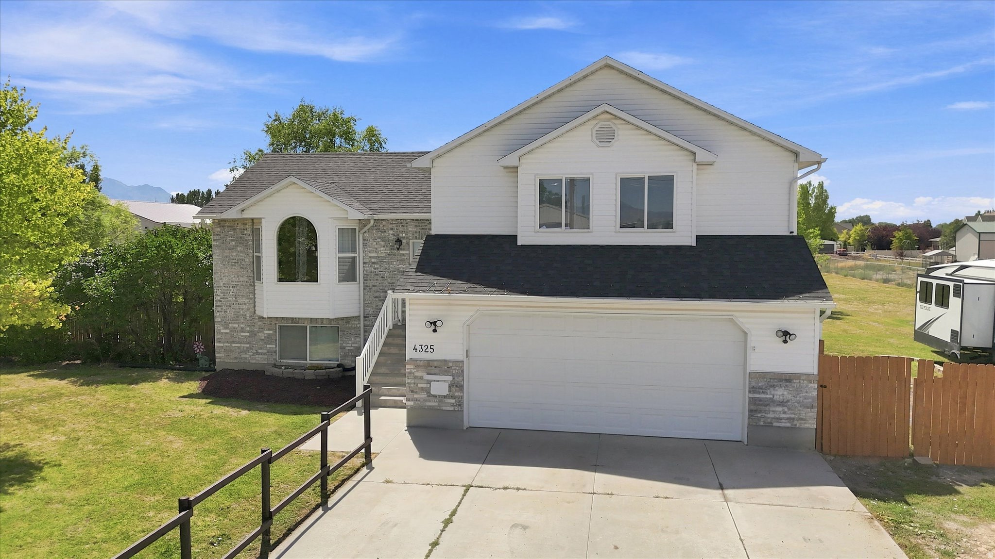 main property photo 60