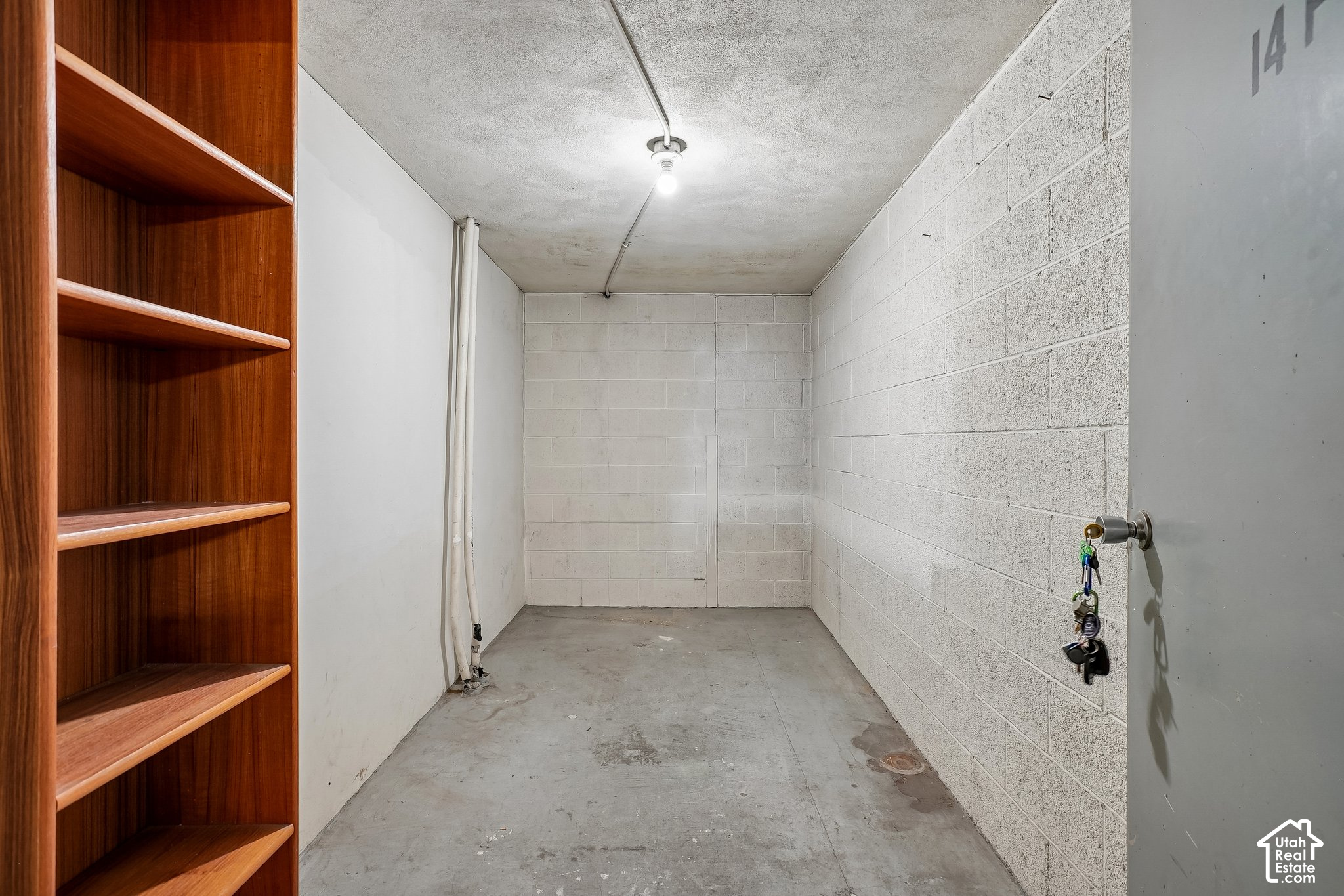 main property photo 20